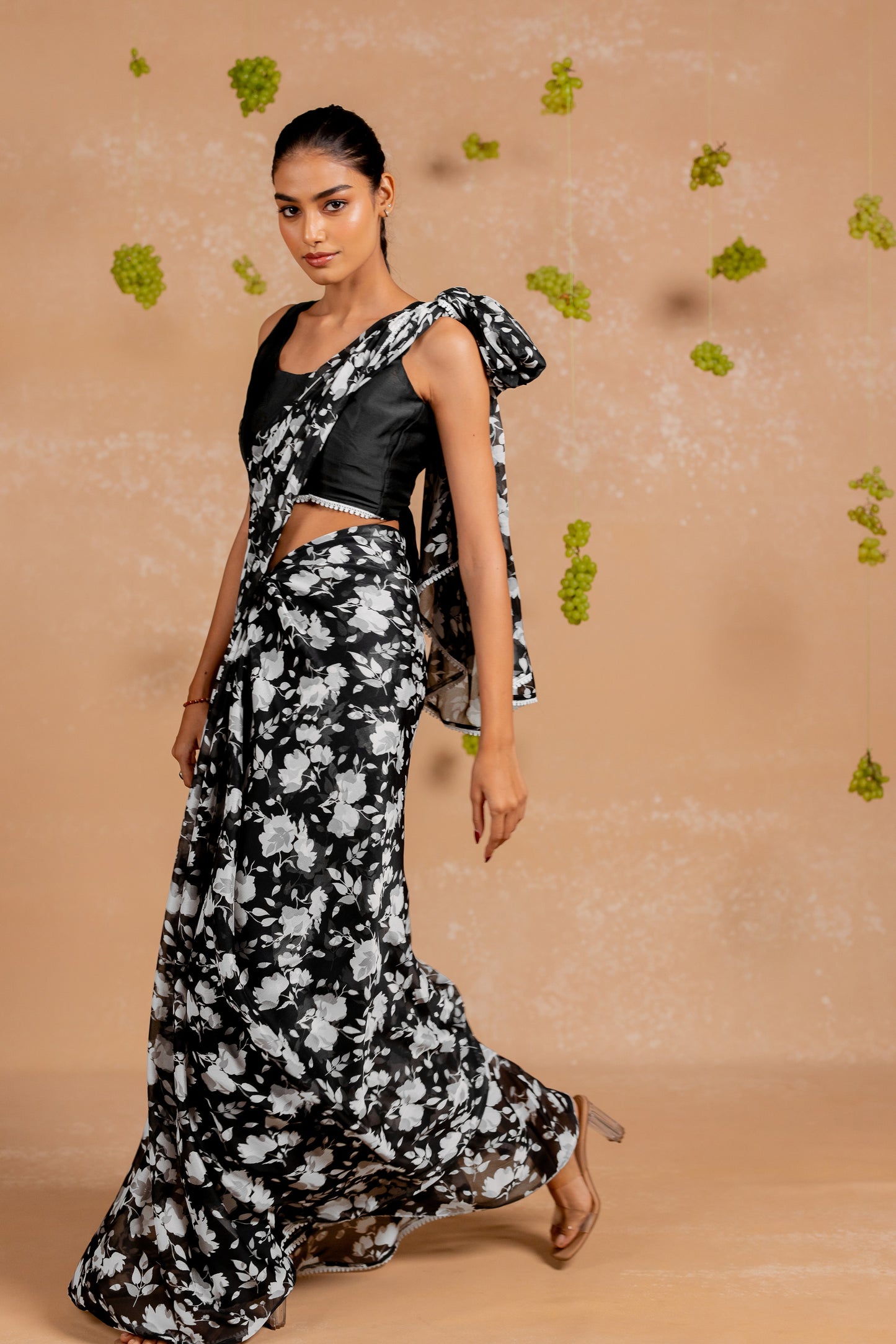 Women's Chiffon Floral Printed with crochet lace Saree