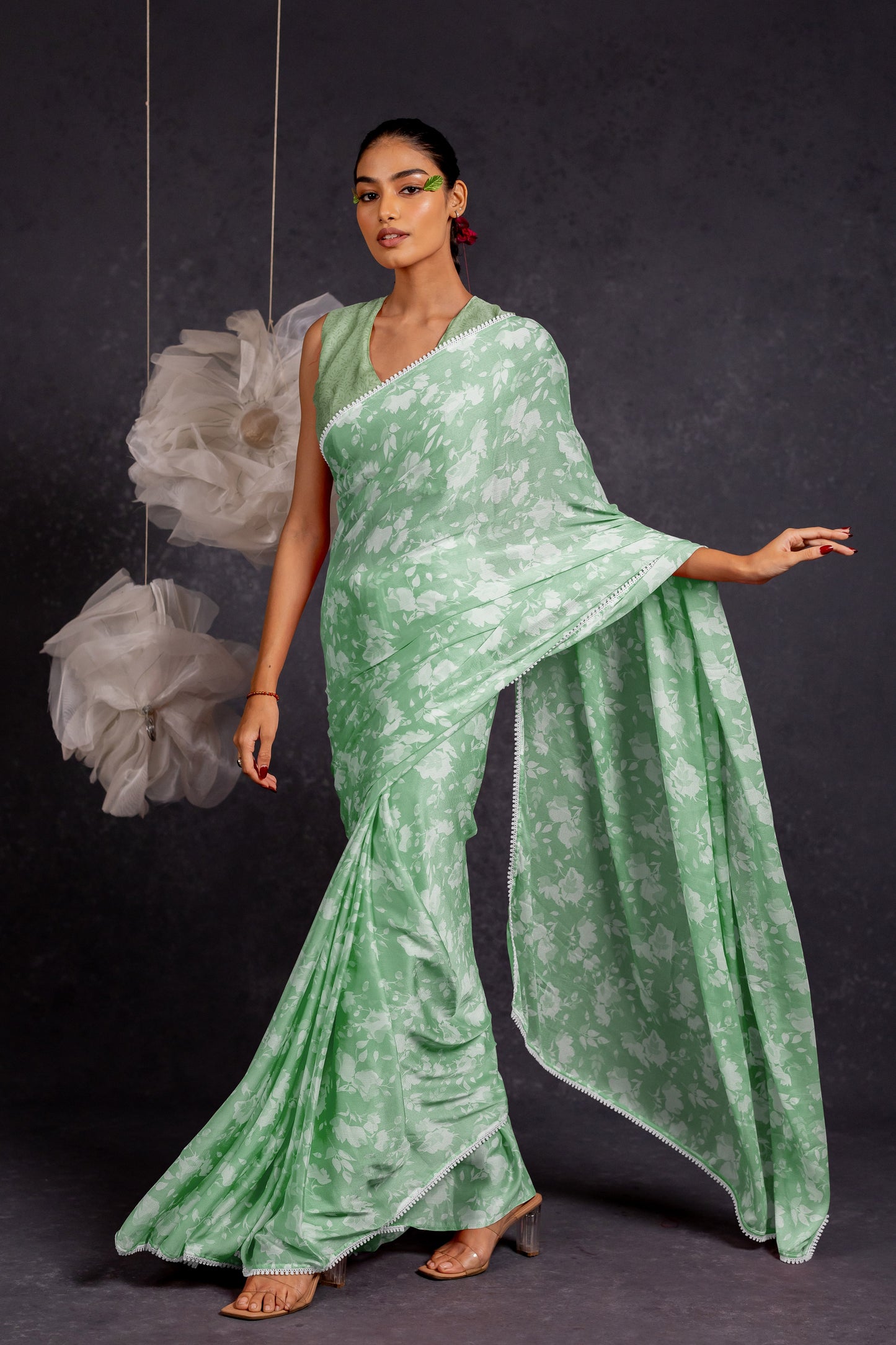 Women's Chiffon Floral Printed with crochet lace Saree