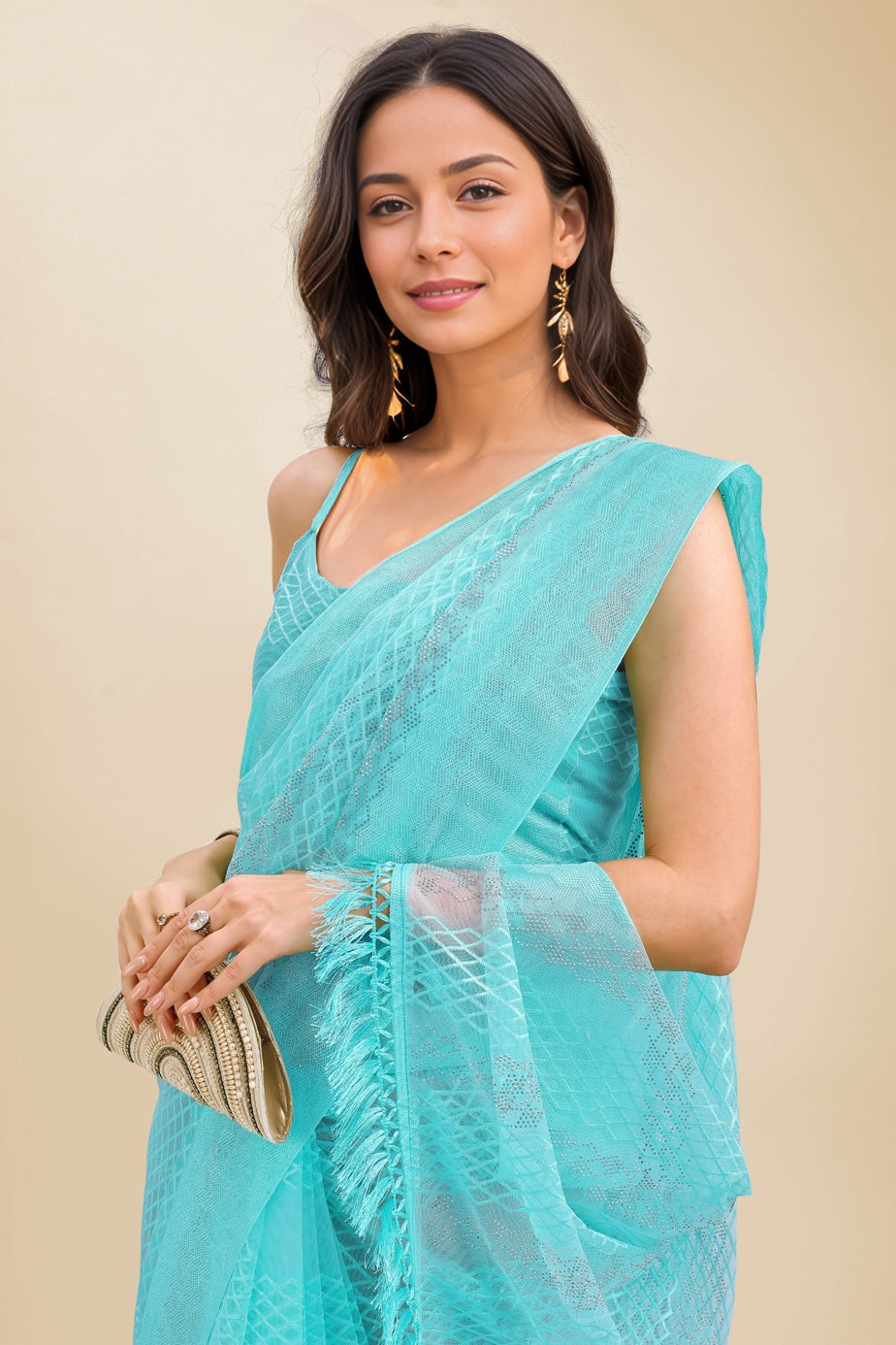 Trendy Thread Embroidred Net Saree