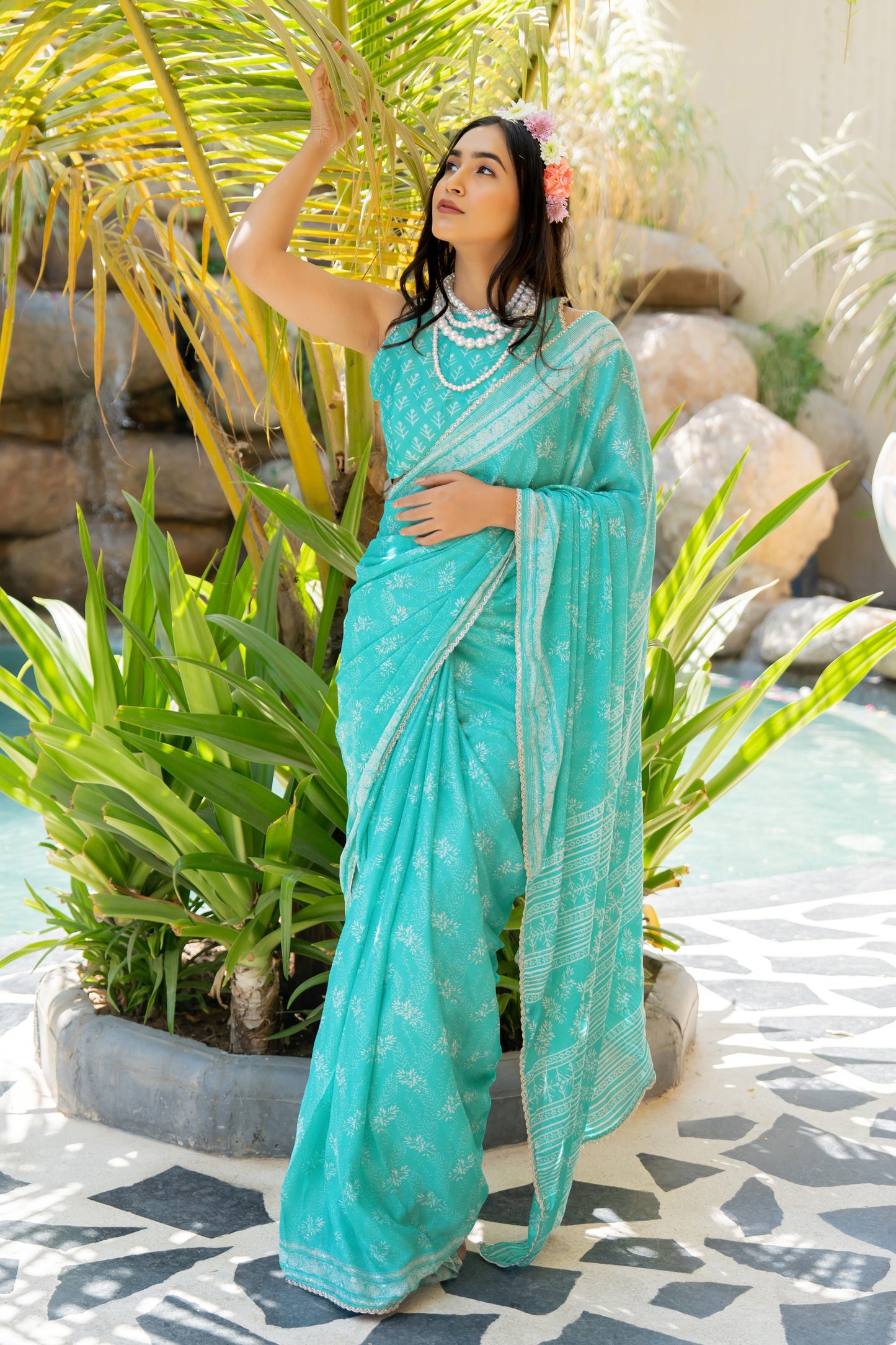 Trendy Chiffon Floral Foil Print With Lace Border Saree With Unstitched Blouse