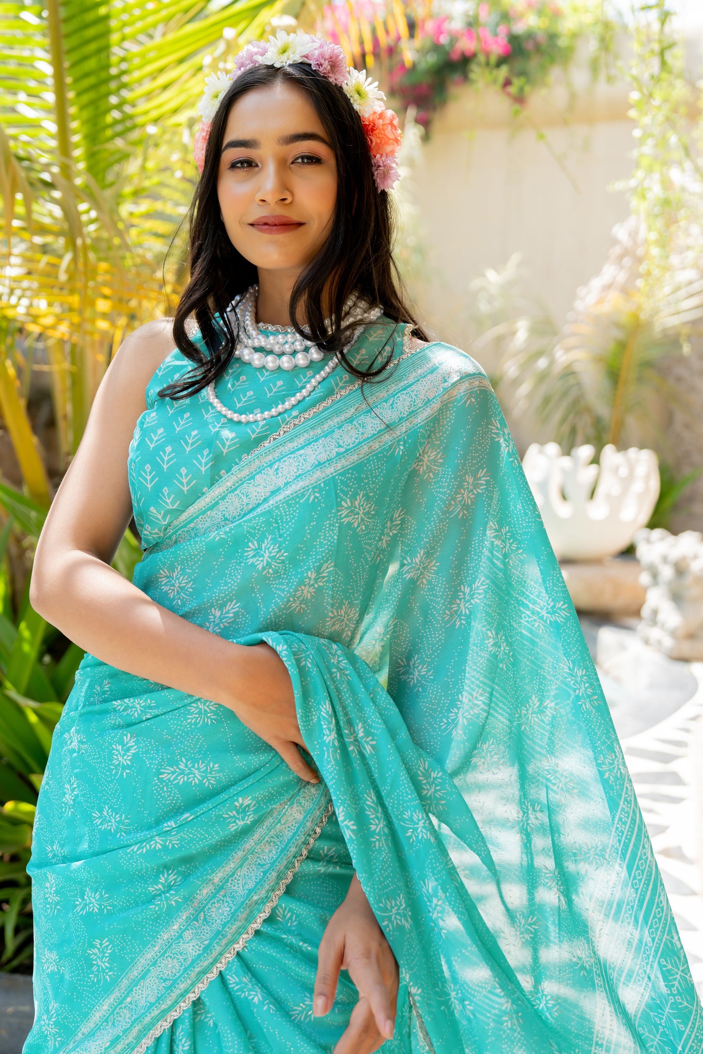 Trendy Chiffon Floral Foil Print With Lace Border Saree With Unstitched Blouse