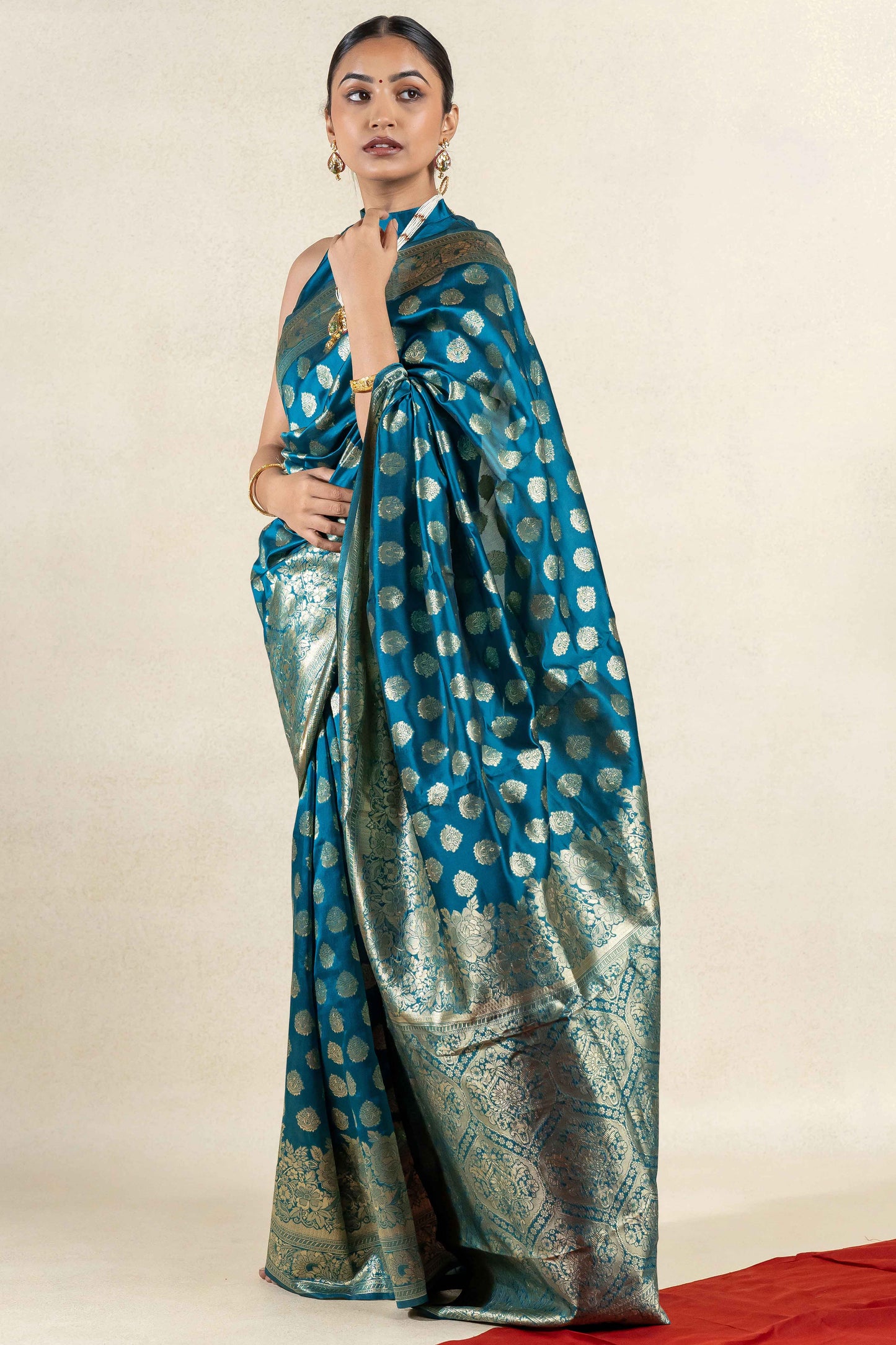 Stunning Silk Blend Saree with Zari Woven Design