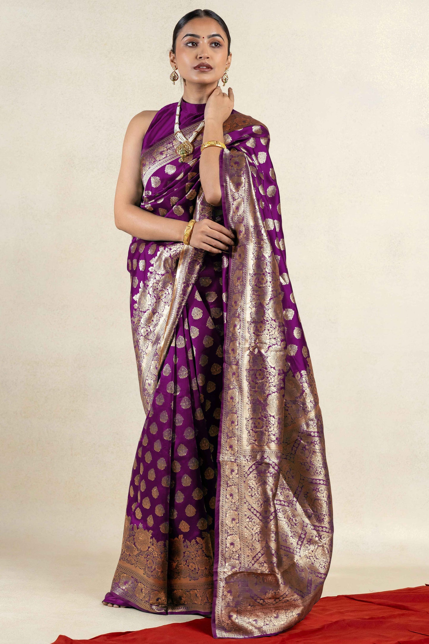 Stunning Silk Blend Saree with Zari Woven Design