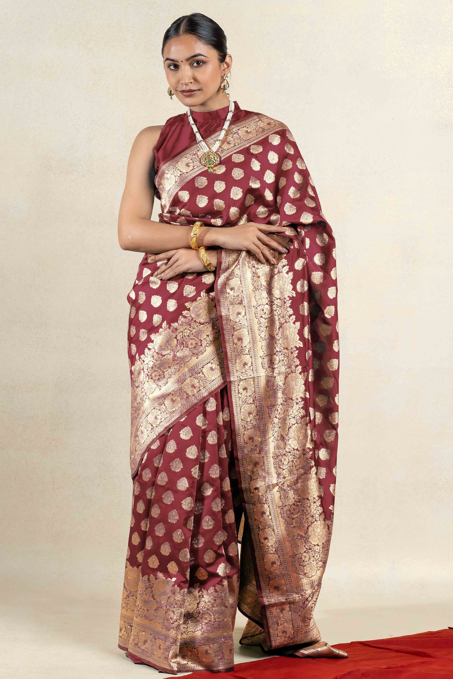 Stunning Silk Blend Saree with Zari Woven Design