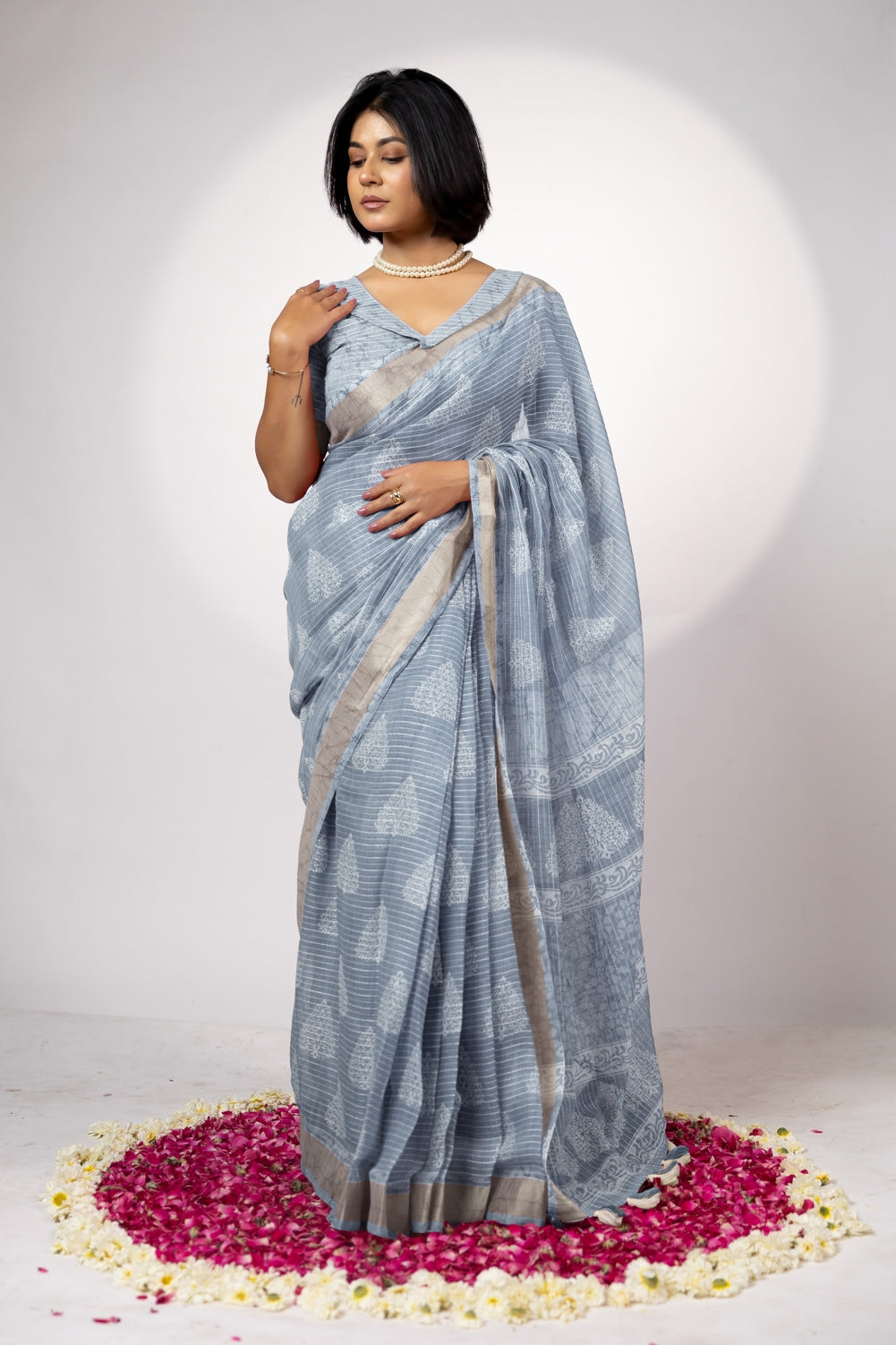 Trendy Block Printed Cotton Blend Saree