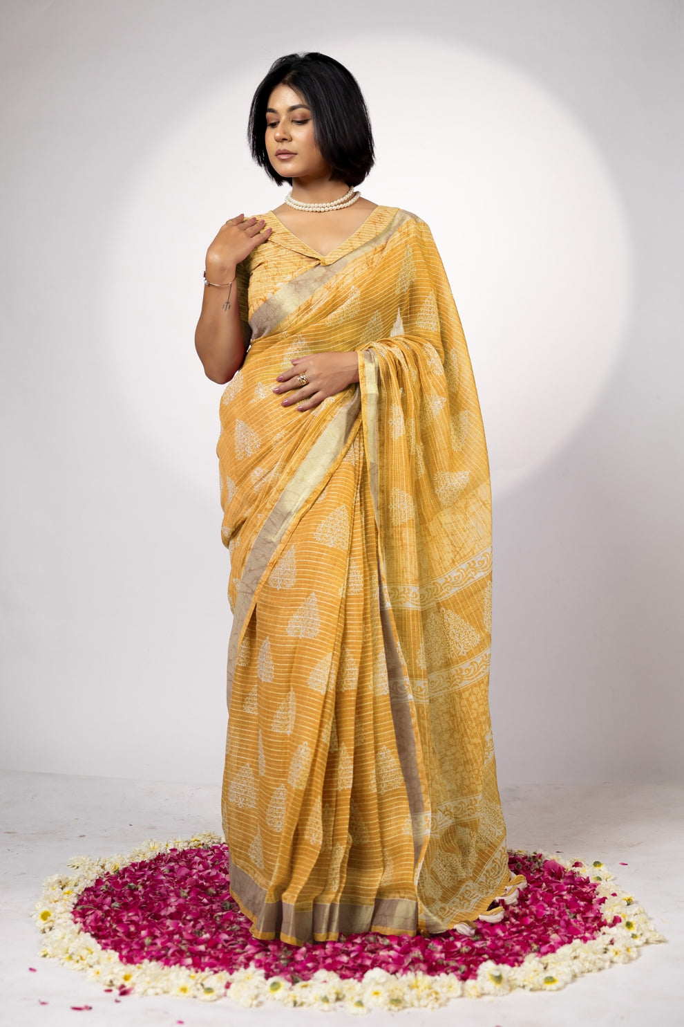 Trendy Block Printed Cotton Blend Saree