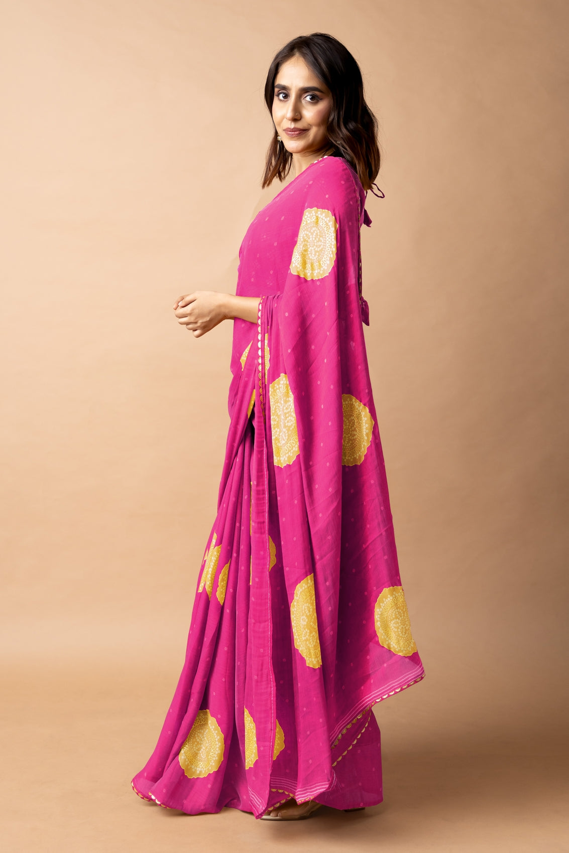 Trendy Chiffon Bandhani Foil Print With Lace Border Saree With Unstitched Blouse