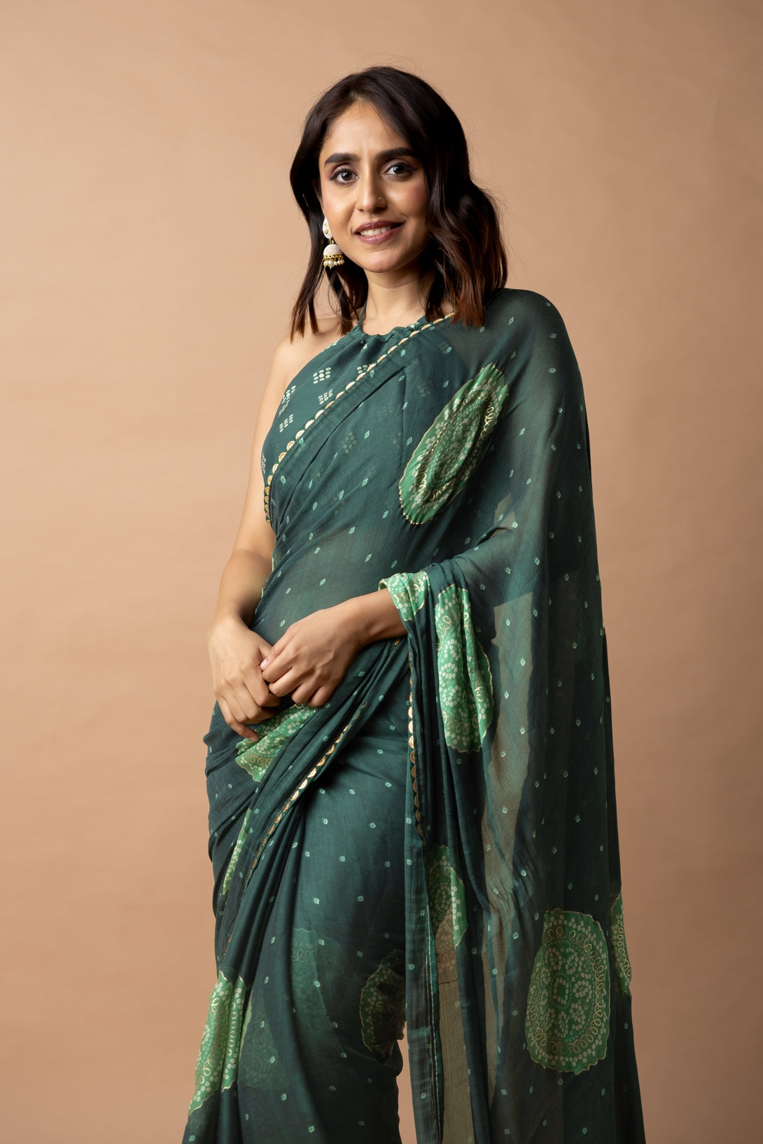 Trendy Chiffon Bandhani Foil Print With Lace Border Saree With Unstitched Blouse