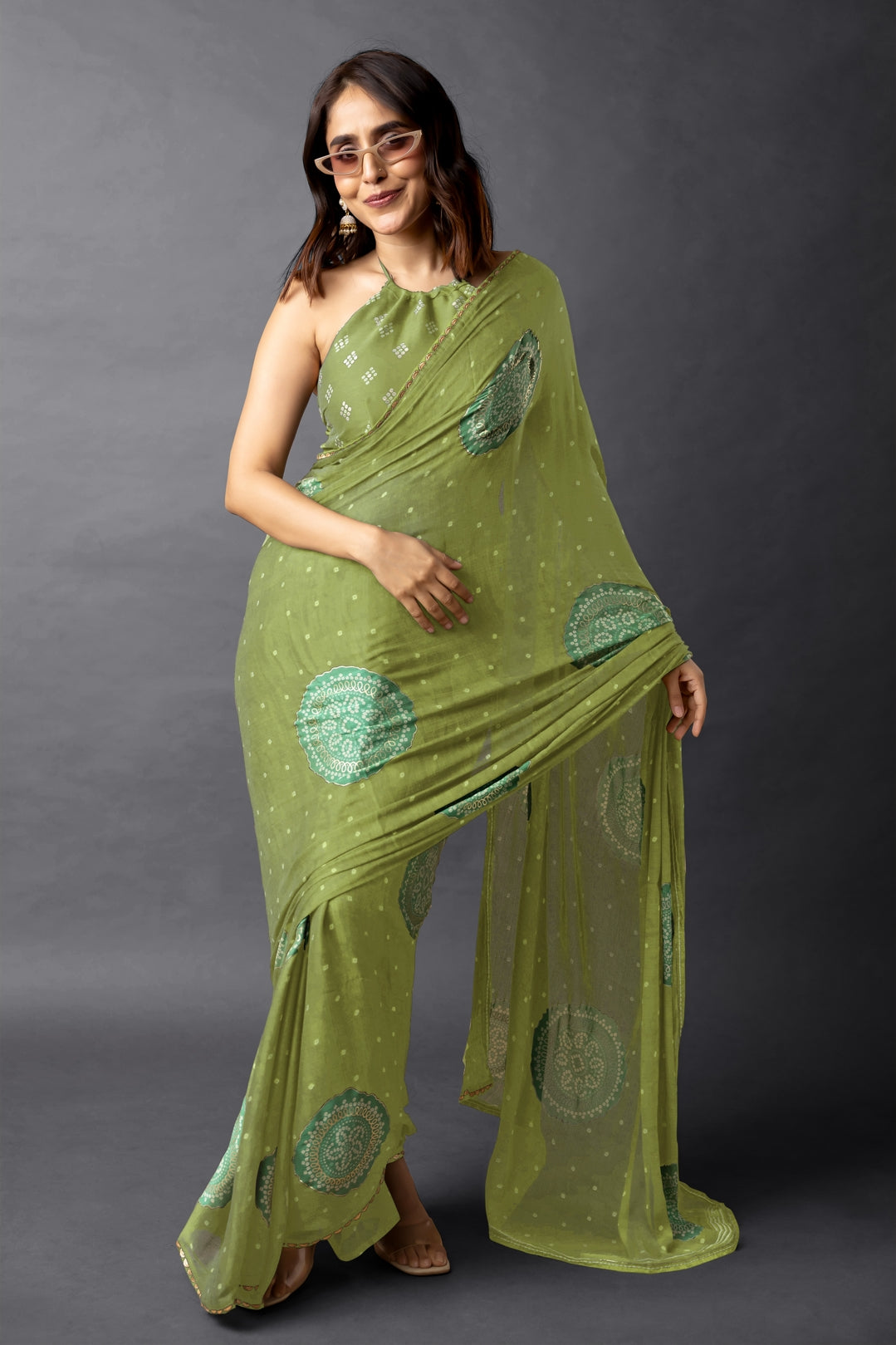 Trendy Chiffon Bandhani Foil Print With Lace Border Saree With Unstitched Blouse