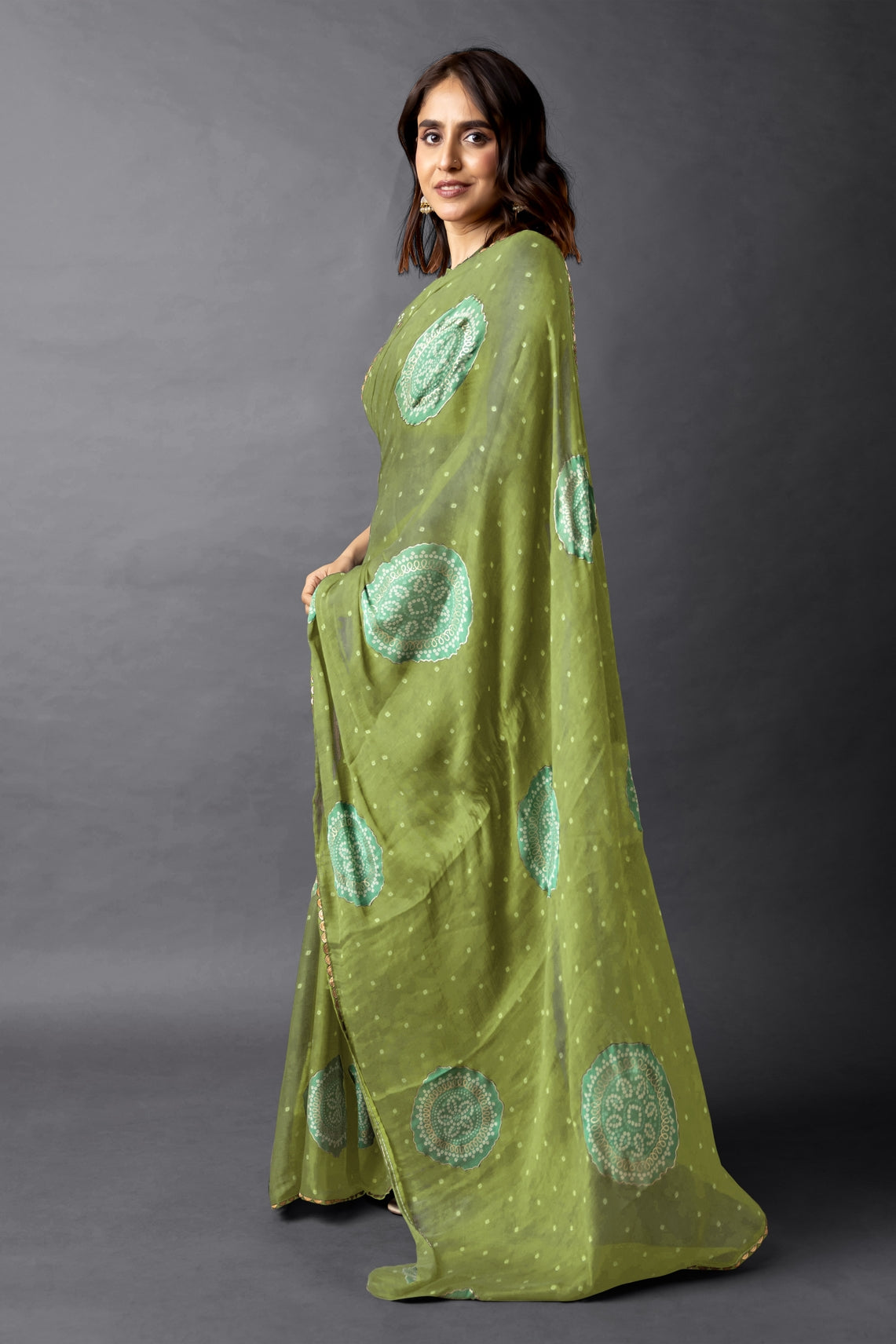 Trendy Chiffon Bandhani Foil Print With Lace Border Saree With Unstitched Blouse