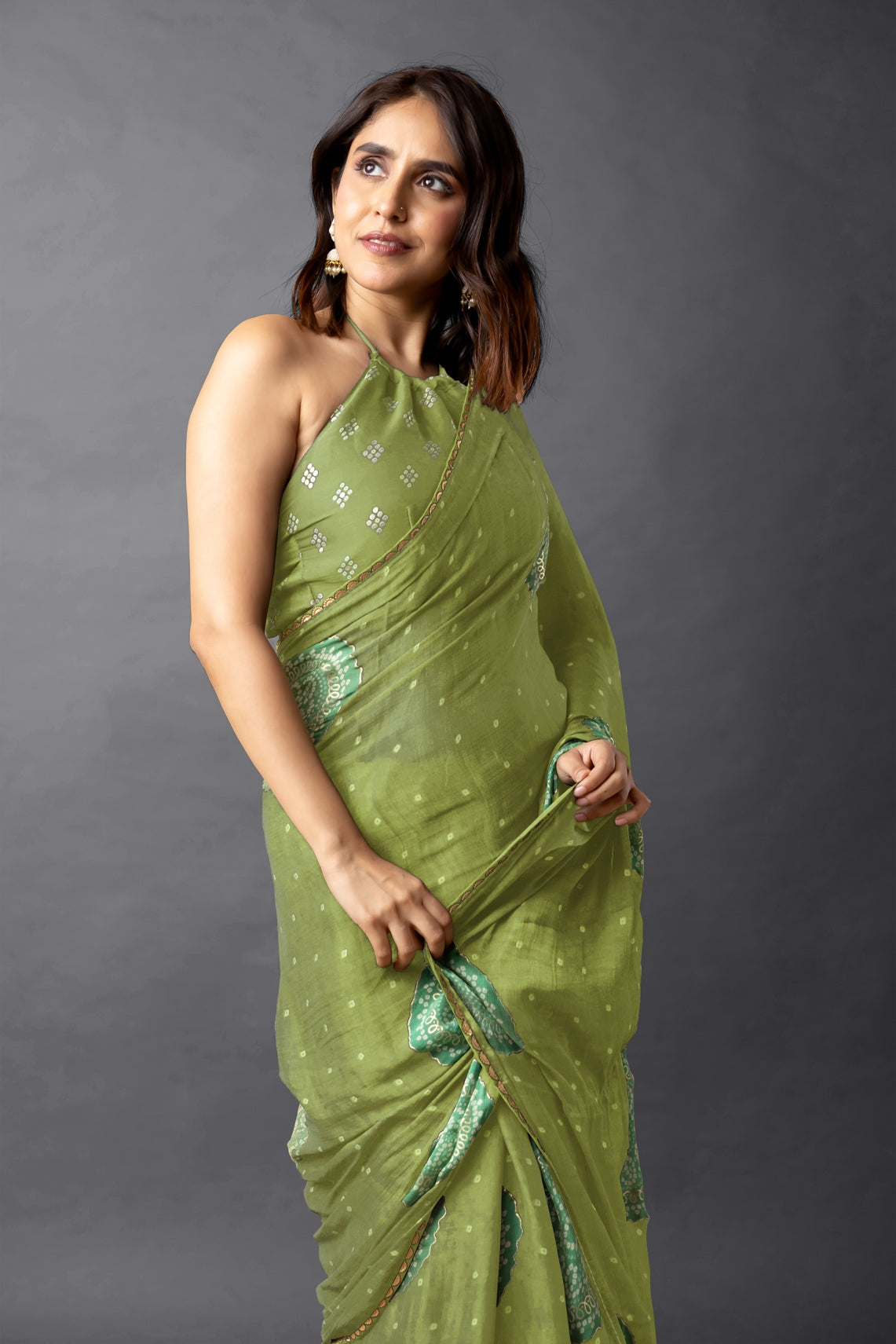 Trendy Chiffon Bandhani Foil Print With Lace Border Saree With Unstitched Blouse