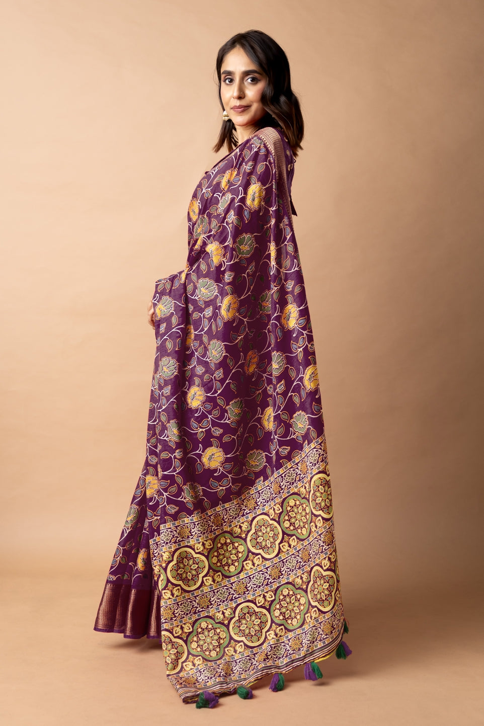 Elegant Cotton Silk Floral Print Saree With Unstitched Blouse