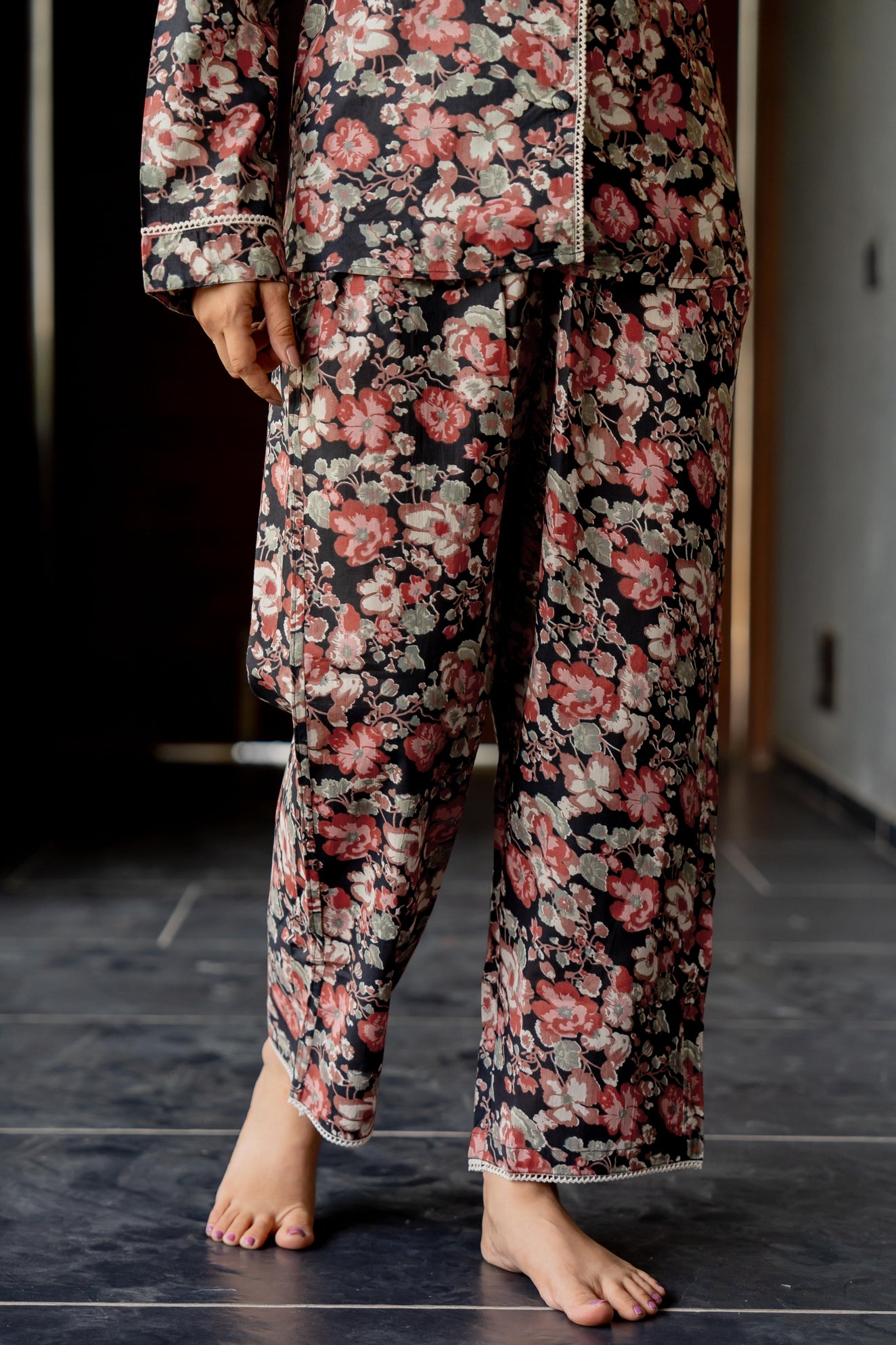 Dreamy Black flower Night Suit Set