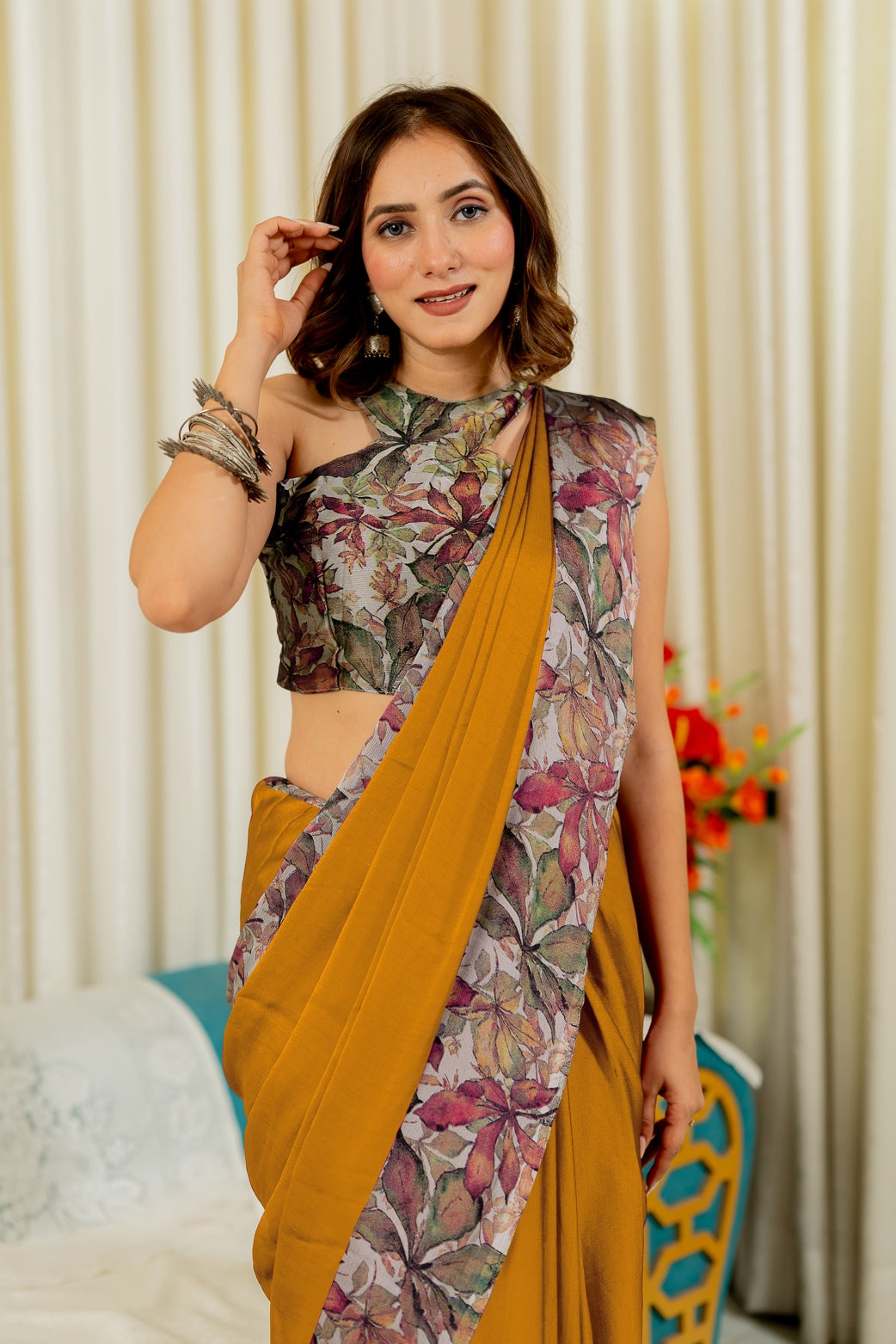 Women's Chiffon Leaf Printed Saree