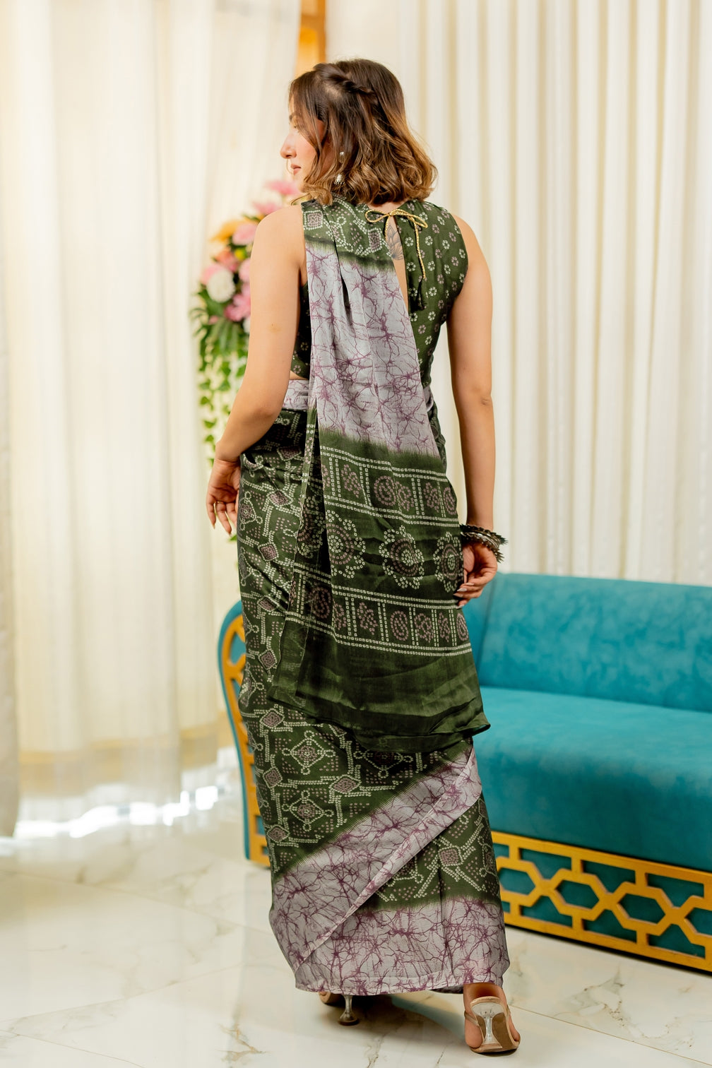 Women's Chiffon Leaf Printed Saree