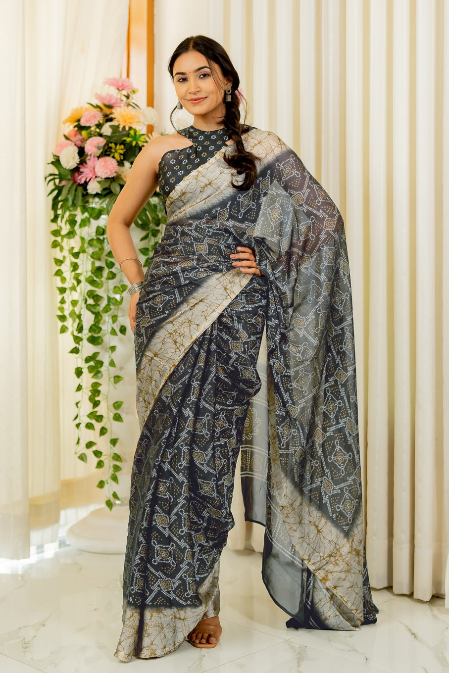 Women's Chiffon Leaf Printed Saree