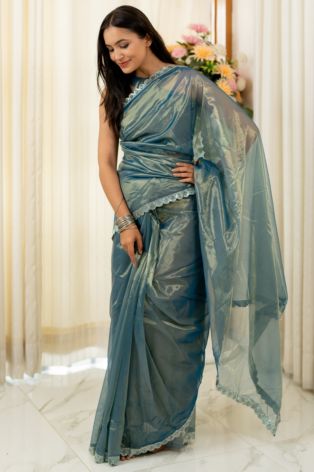 Elegant Solid Color Georgette Shimmer Saree