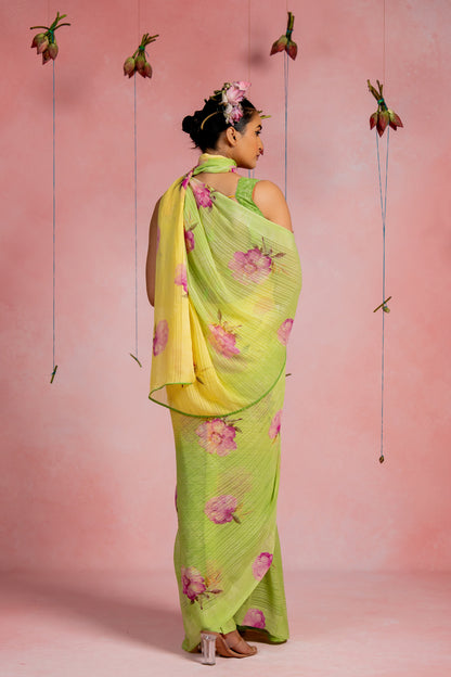 Women's Georgette Floral Printed Saree with Unstitched Blouse