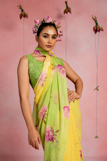 Women's Georgette Floral Printed Saree with Unstitched Blouse