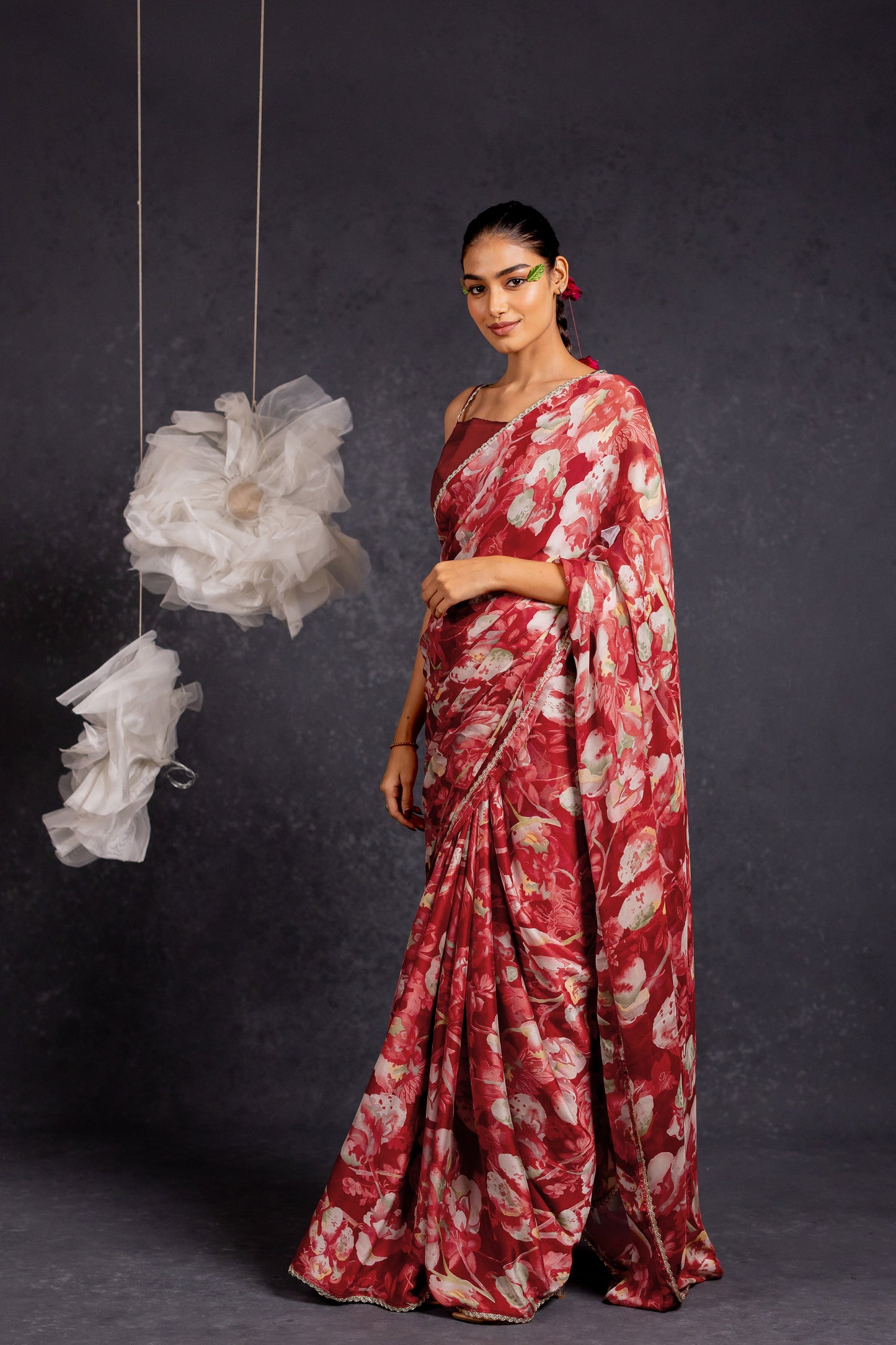 Women's Chiffon Floral Printed Lace Applique Saree with Unstitched Blouse