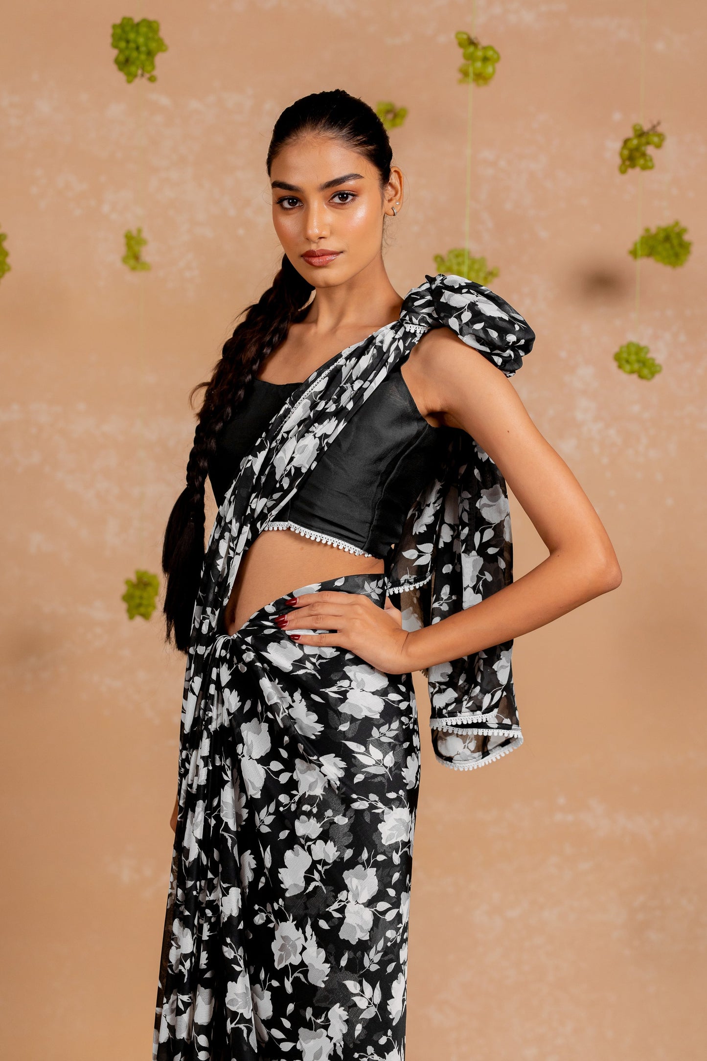 Women's Chiffon Floral Printed with crochet lace Saree