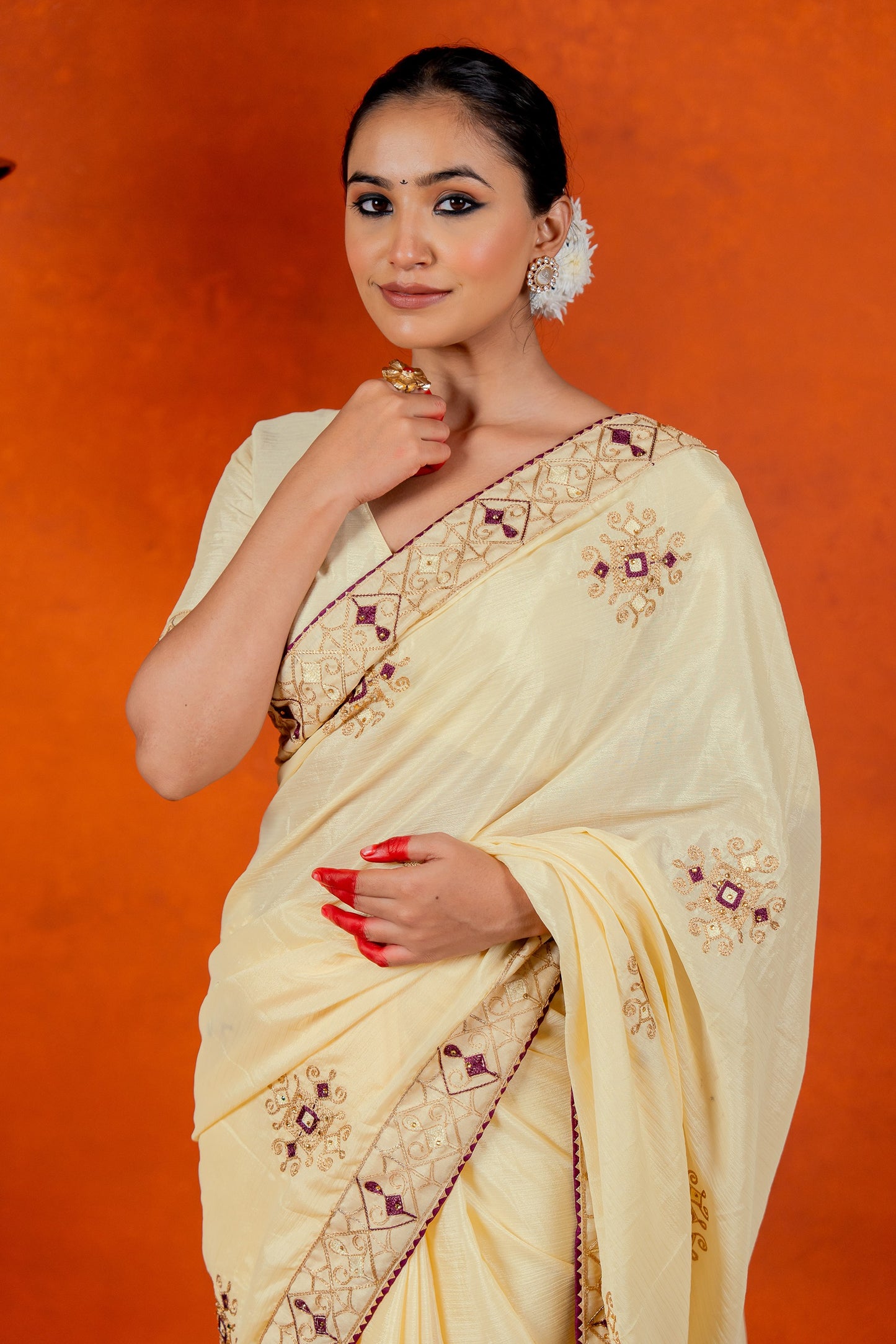 Luxurious Silk Blend Embroidered Saree