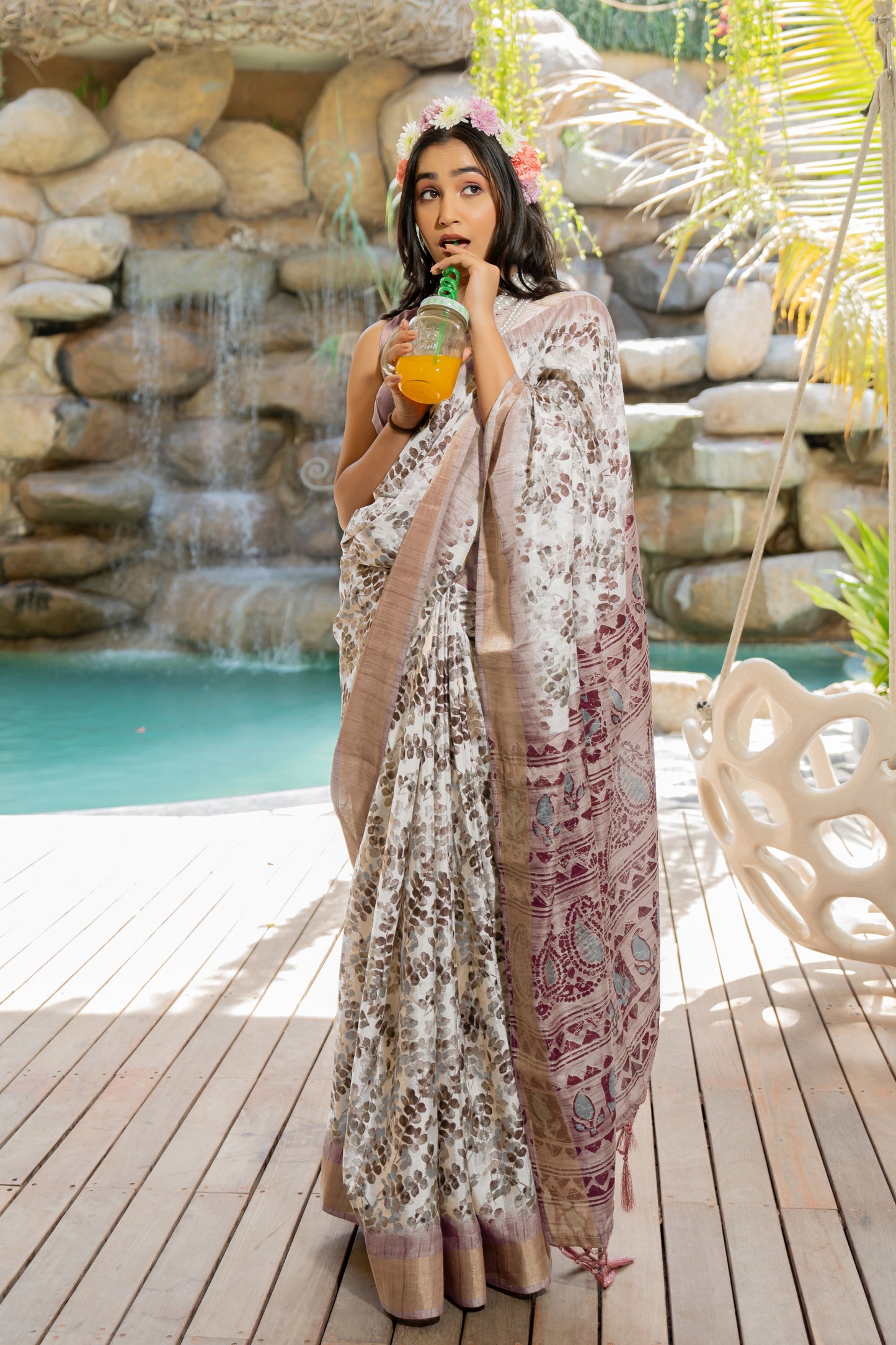 Latest Silk Blend,Cotton Silk Abstract Print Saree With Unstitched Blouse