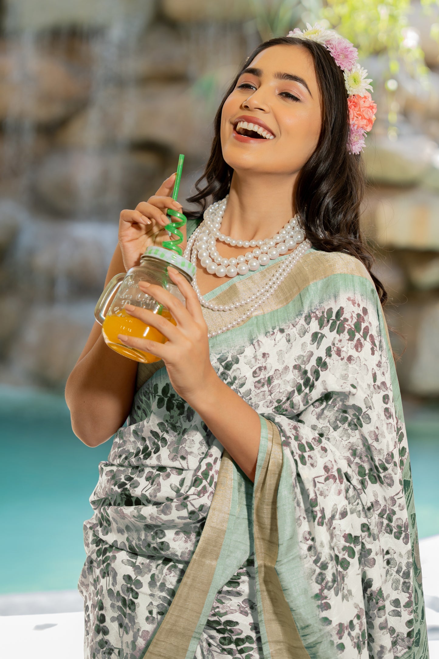 Latest Silk Blend,Cotton Silk Abstract Print Saree With Unstitched Blouse