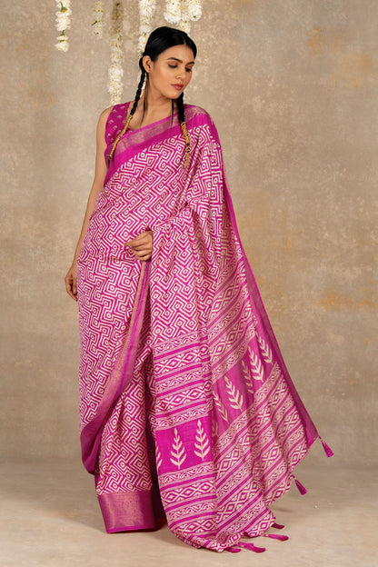 Latest Cotton Silk Geometric Print Saree With Unstitched Blouse