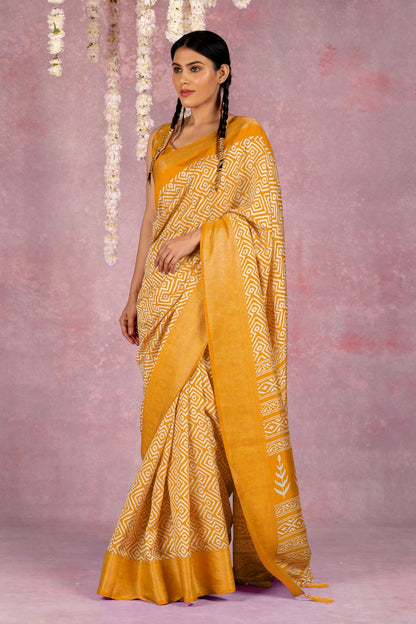 Latest Cotton Silk Geometric Print Saree With Unstitched Blouse