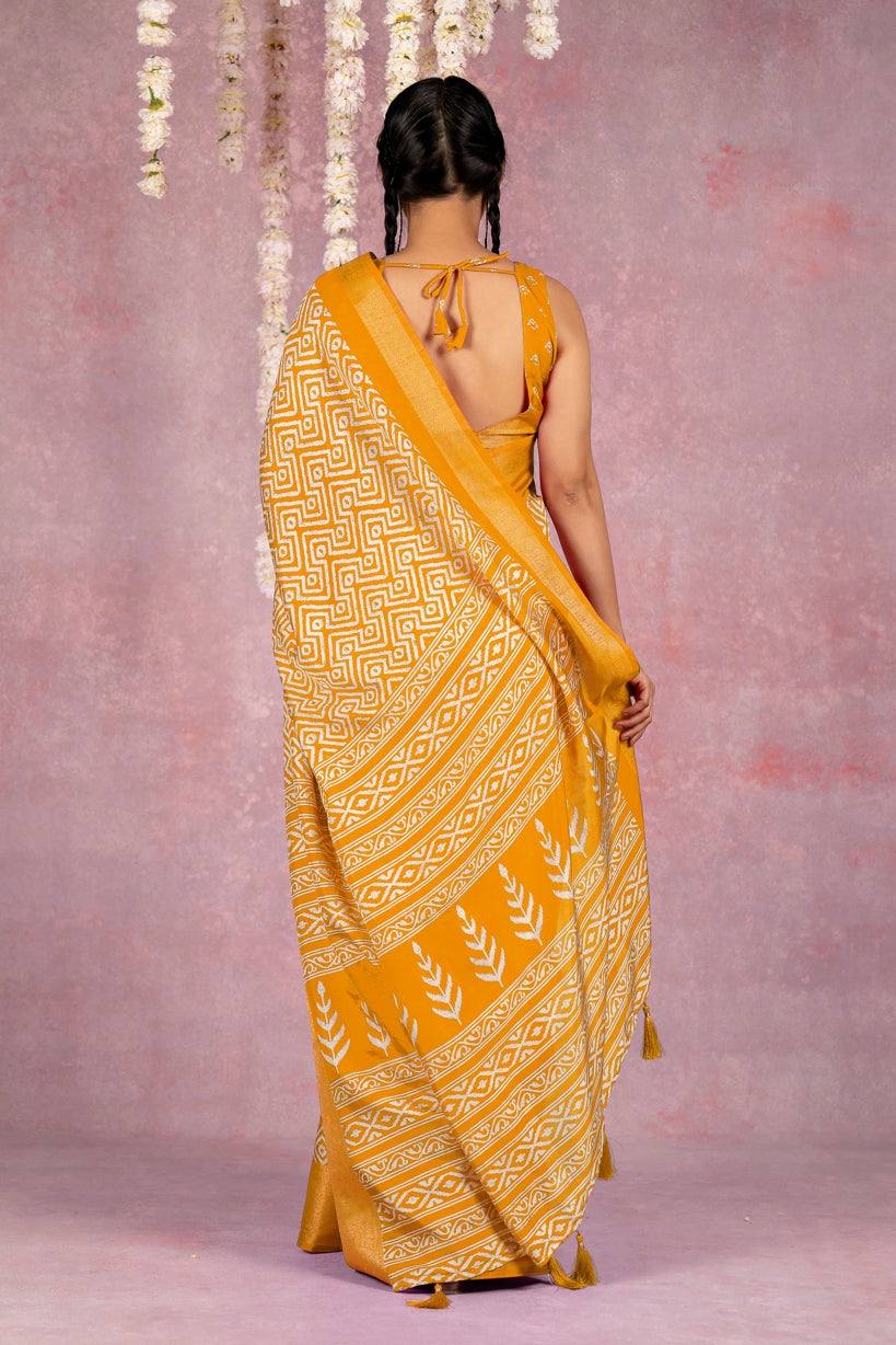 Latest Cotton Silk Geometric Print Saree With Unstitched Blouse