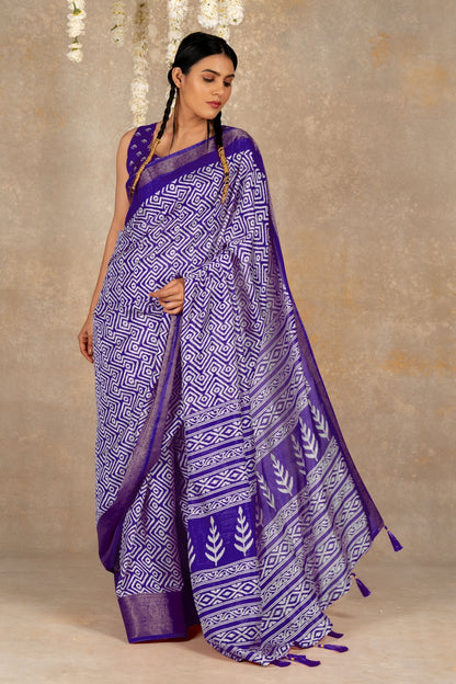 Latest Cotton Silk Geometric Print Saree With Unstitched Blouse