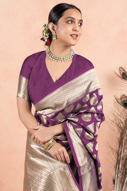 Golden Elegance Silk Blend Saree