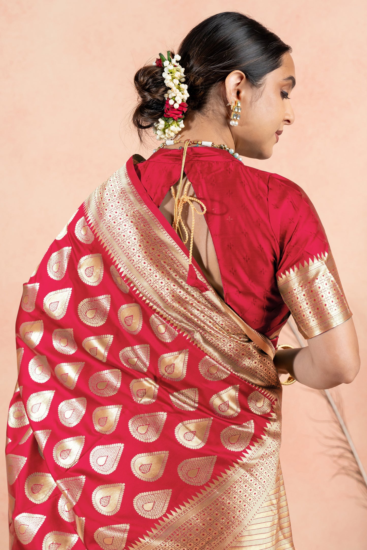 Golden Elegance Silk Blend Saree