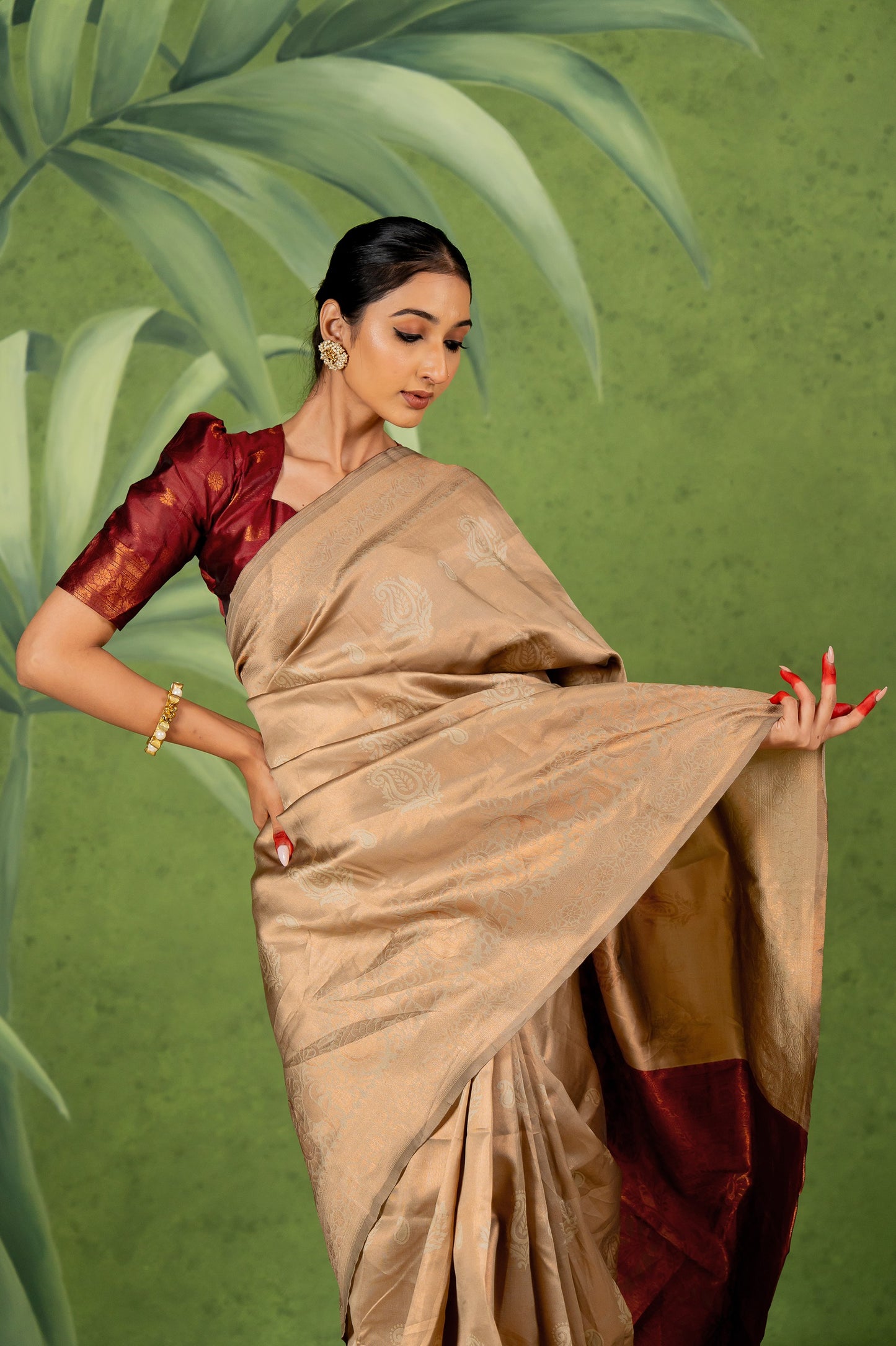 Copper Zari Woven Design Silk Blend Saree