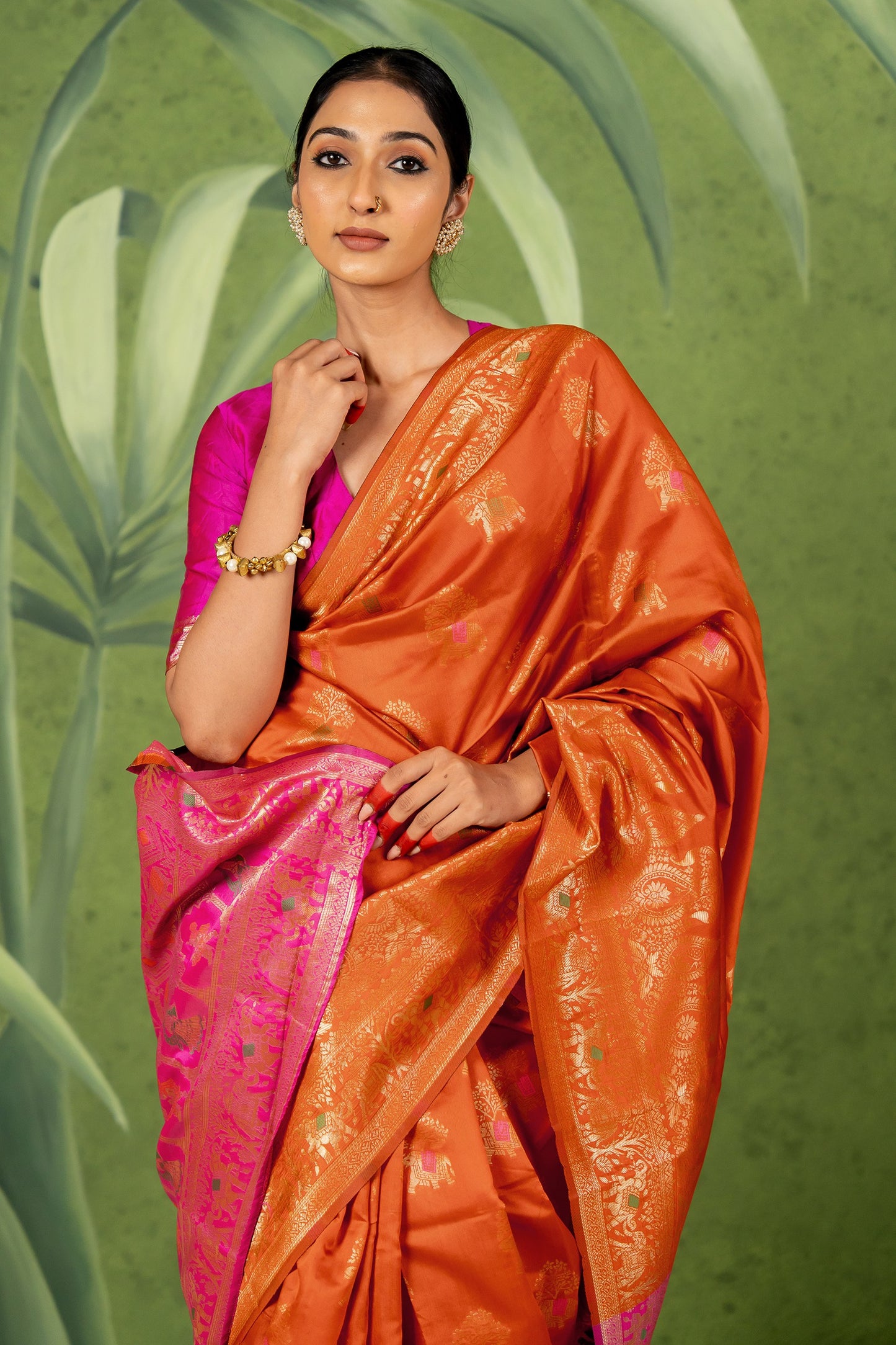 Elegant Woven Design Silk Blend Saree