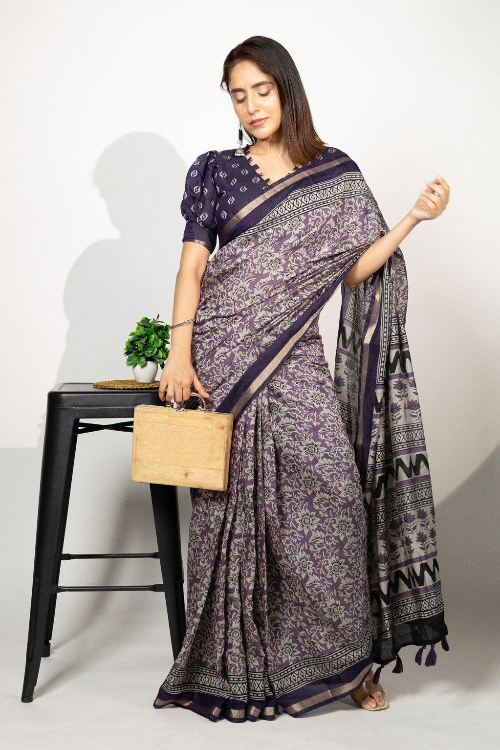 Trendy Floral Printed Viscose Rayon Saree