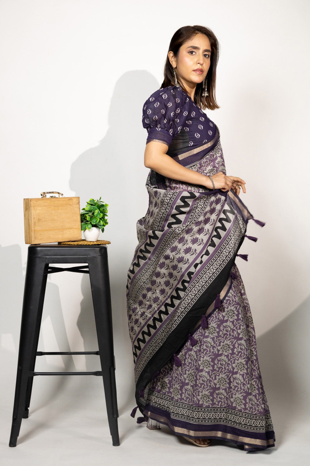 Trendy Floral Printed Viscose Rayon Saree