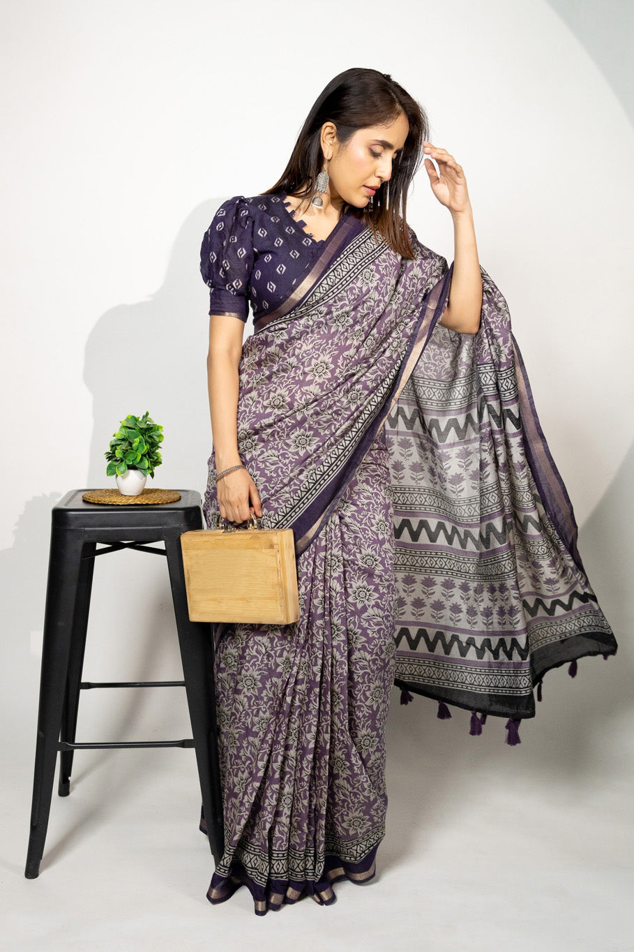 Trendy Floral Printed Viscose Rayon Saree