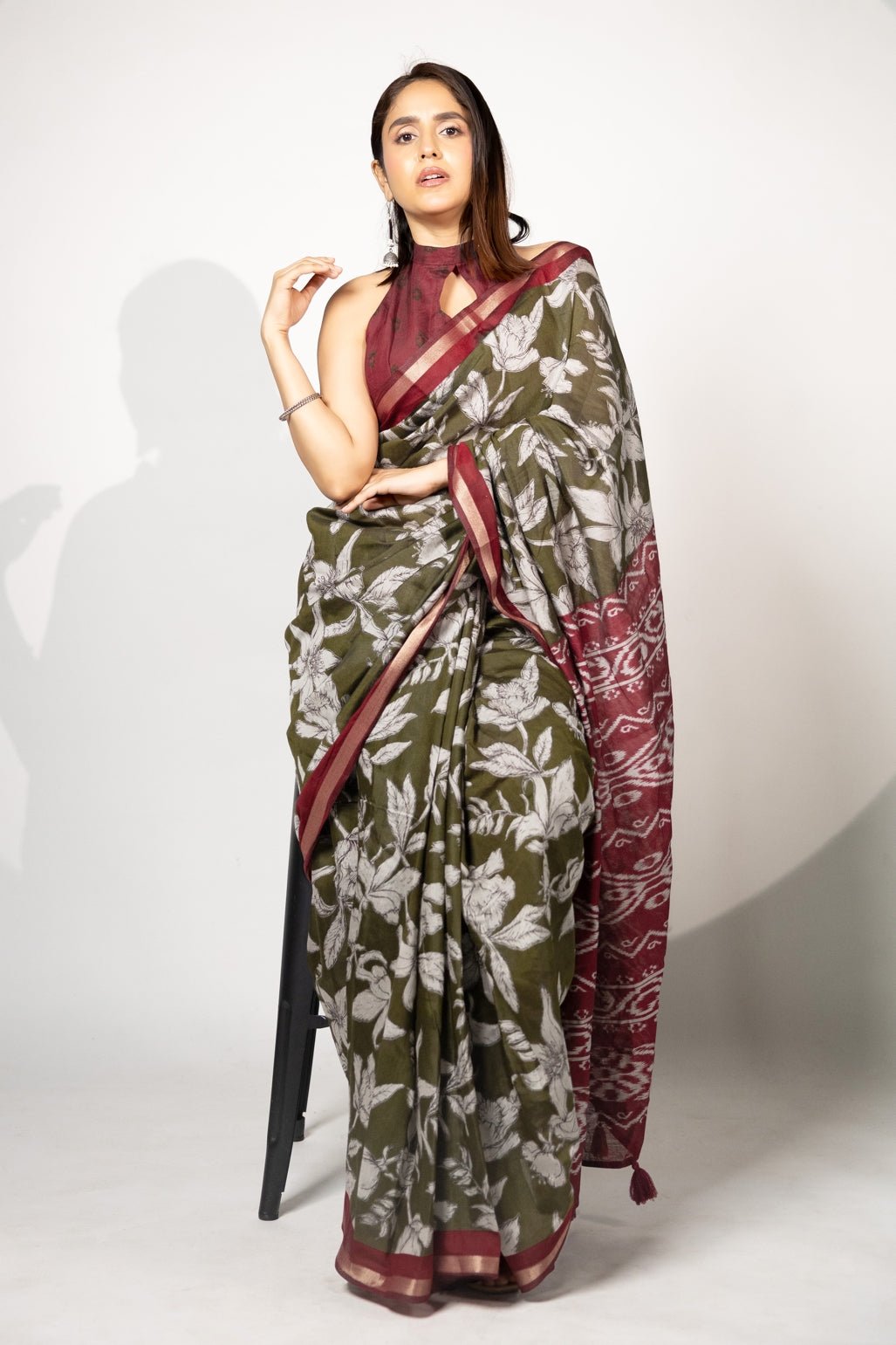 Trendy Floral Printed Viscose Rayon Saree