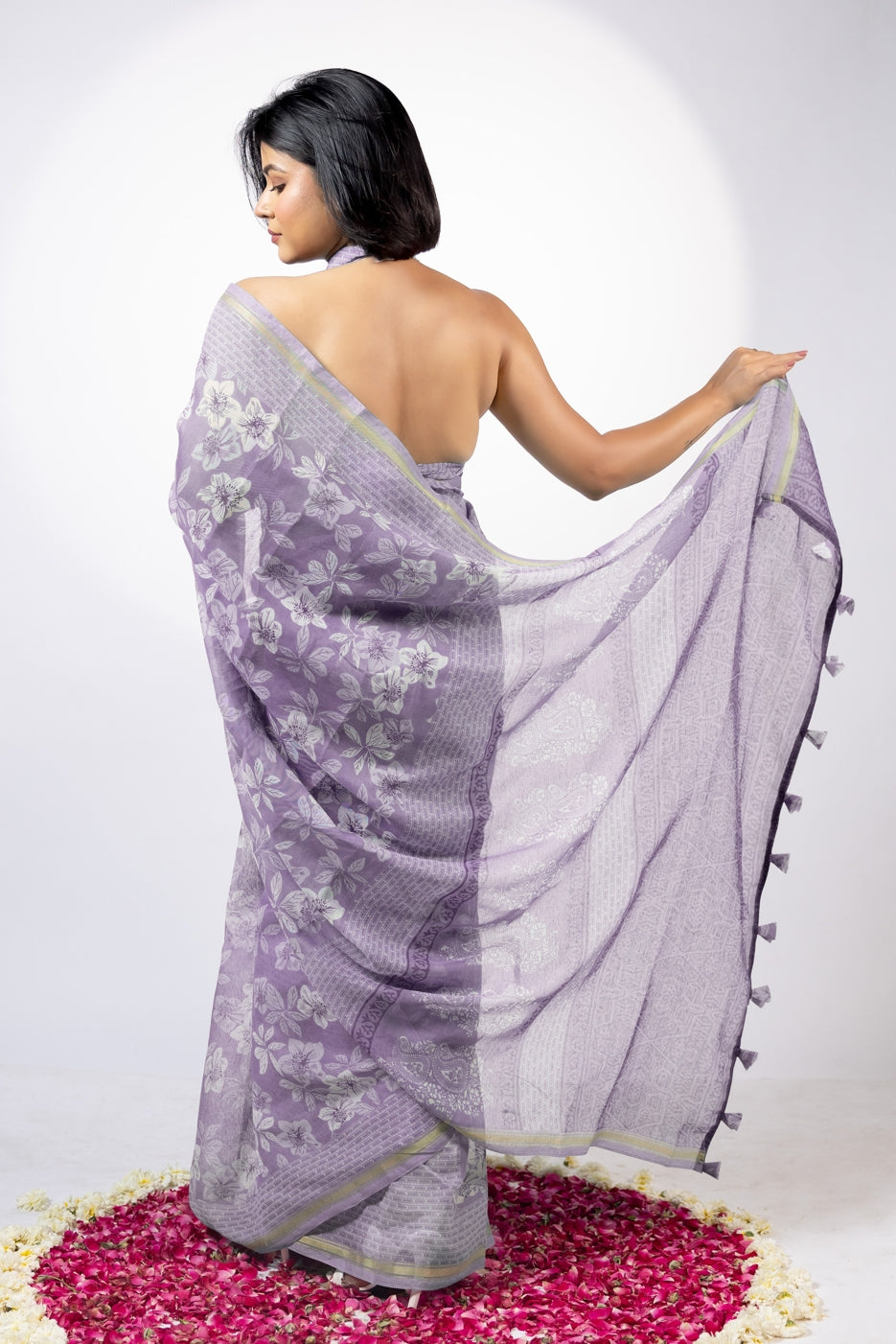 Beautiful Floral Printed Cotton Blend Saree