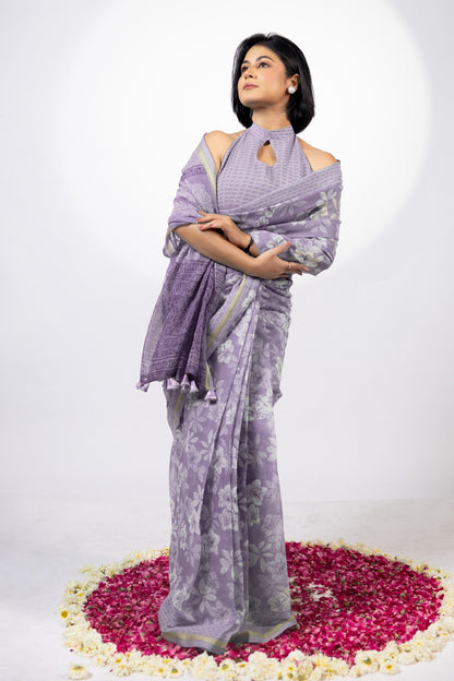 Beautiful Floral Printed Cotton Blend Saree