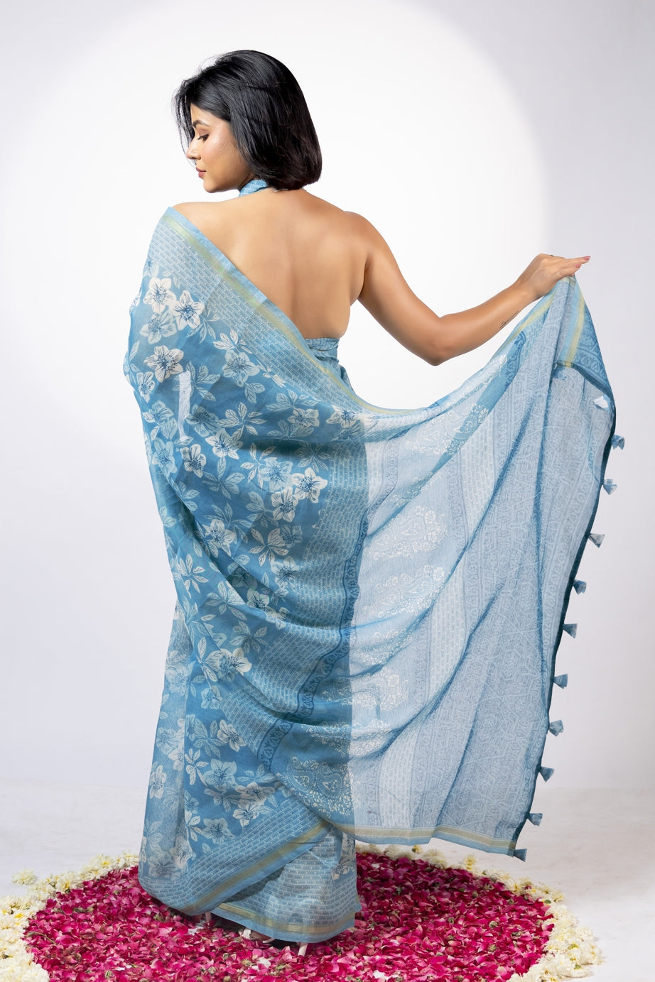 Beautiful Floral Printed Cotton Blend Saree