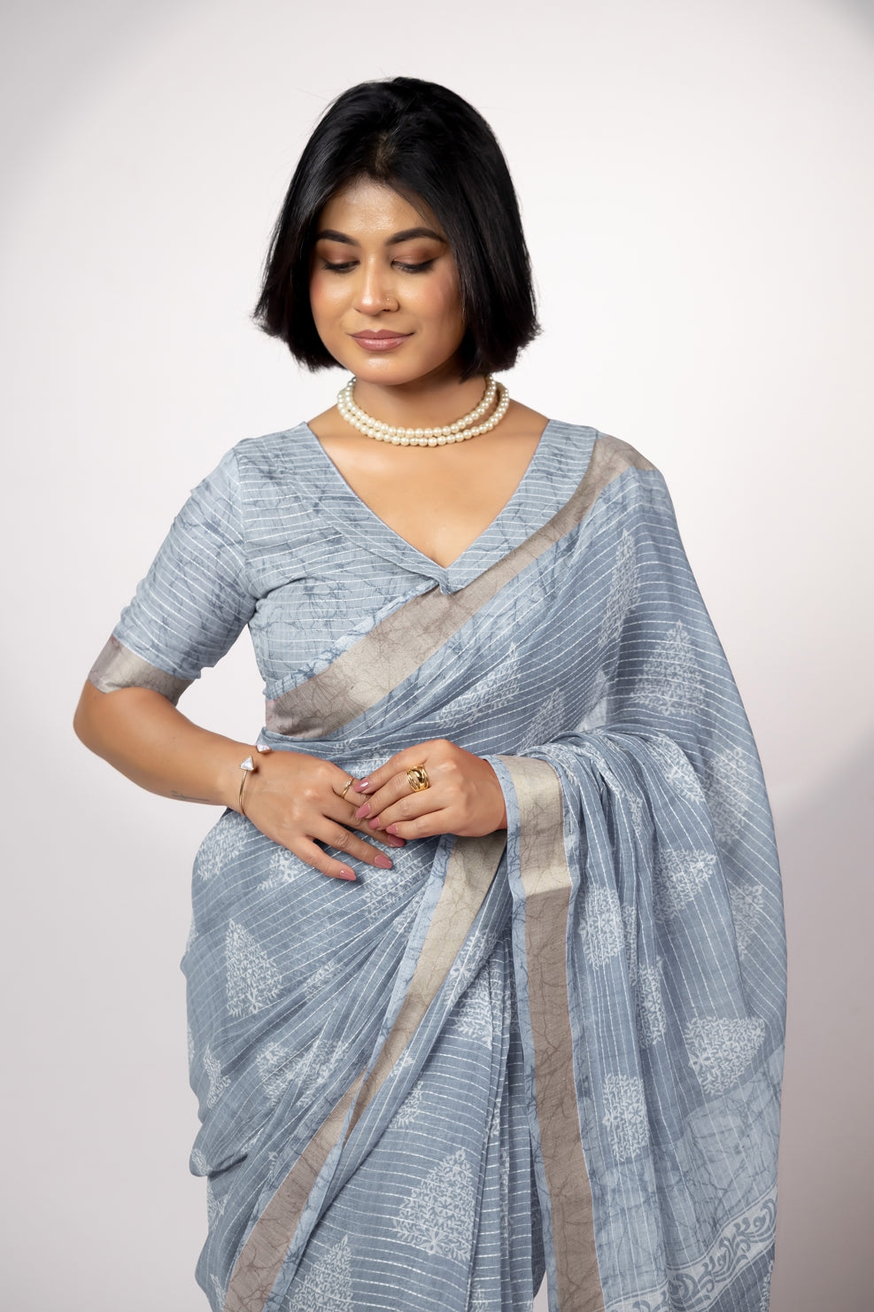 Trendy Block Printed Cotton Blend Saree