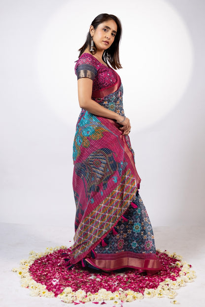 Beautiful Aztec Printed Cotton Blend Saree