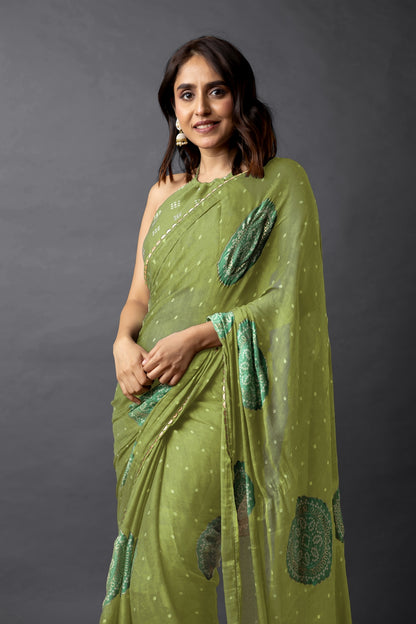 Trendy Chiffon Bandhani Foil Print With Lace Border Saree With Unstitched Blouse