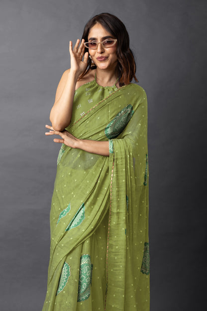 Trendy Chiffon Bandhani Foil Print With Lace Border Saree With Unstitched Blouse