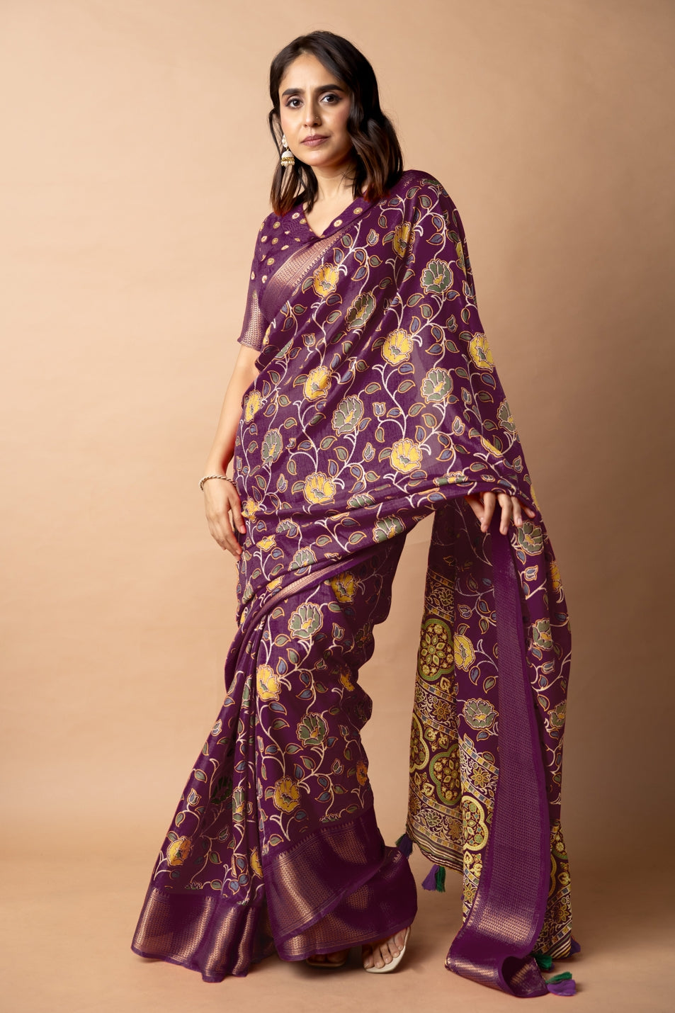 Elegant Cotton Silk Floral Print Saree With Unstitched Blouse