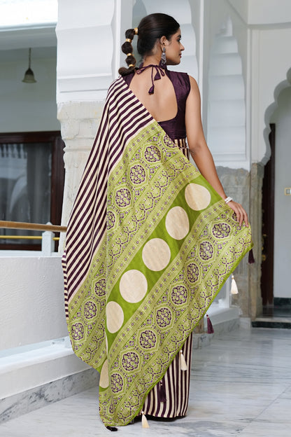 Beautifully  Stripes Printed Cotton Silk Saree With Unstitched Blouse Piece