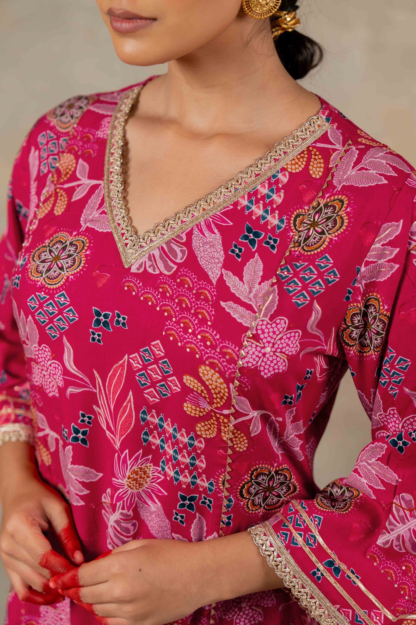 Rani Pink Elegant Viscose Rayon Floral Print Suit